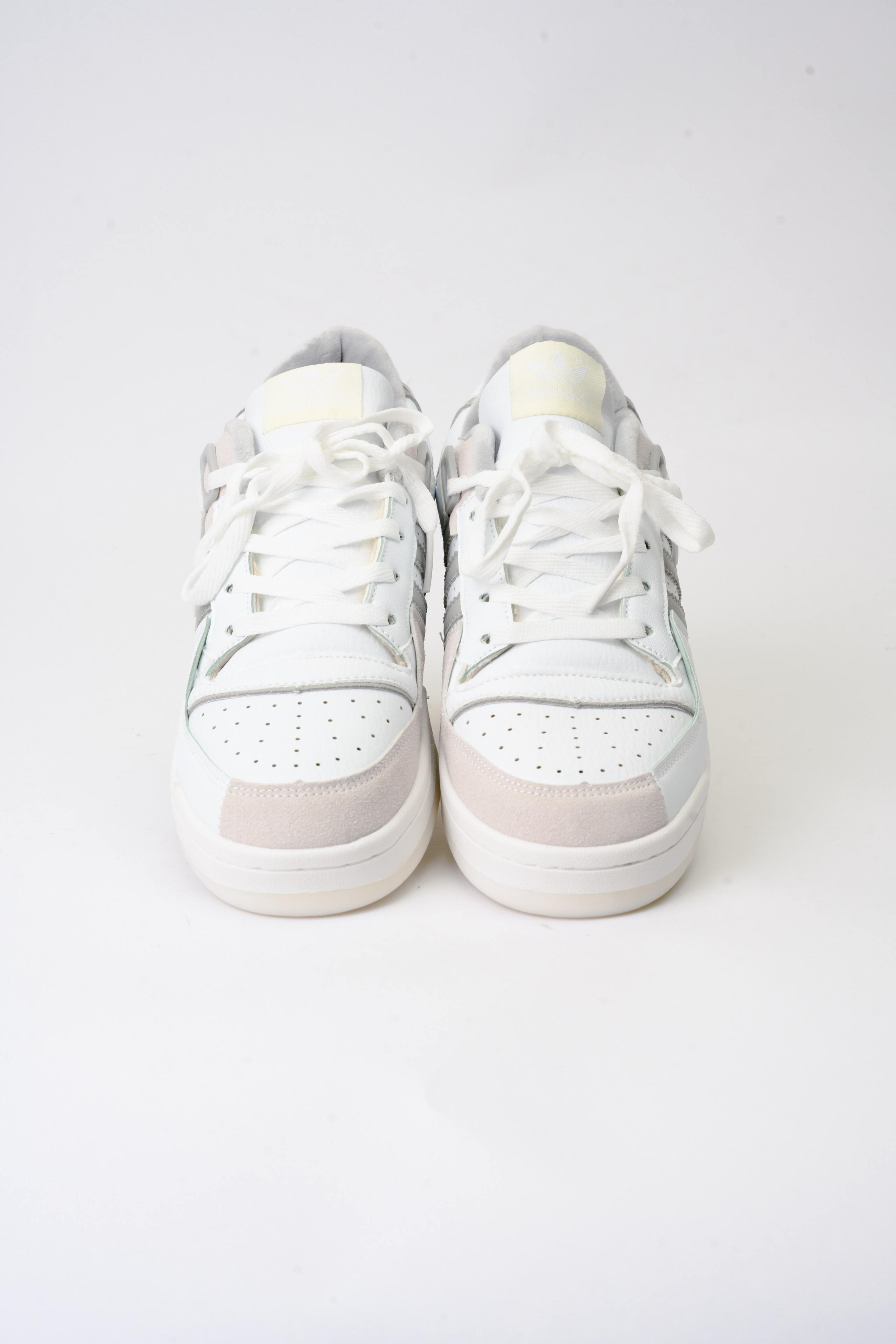 Кроссовки для wb. Фотограф в Красноярске