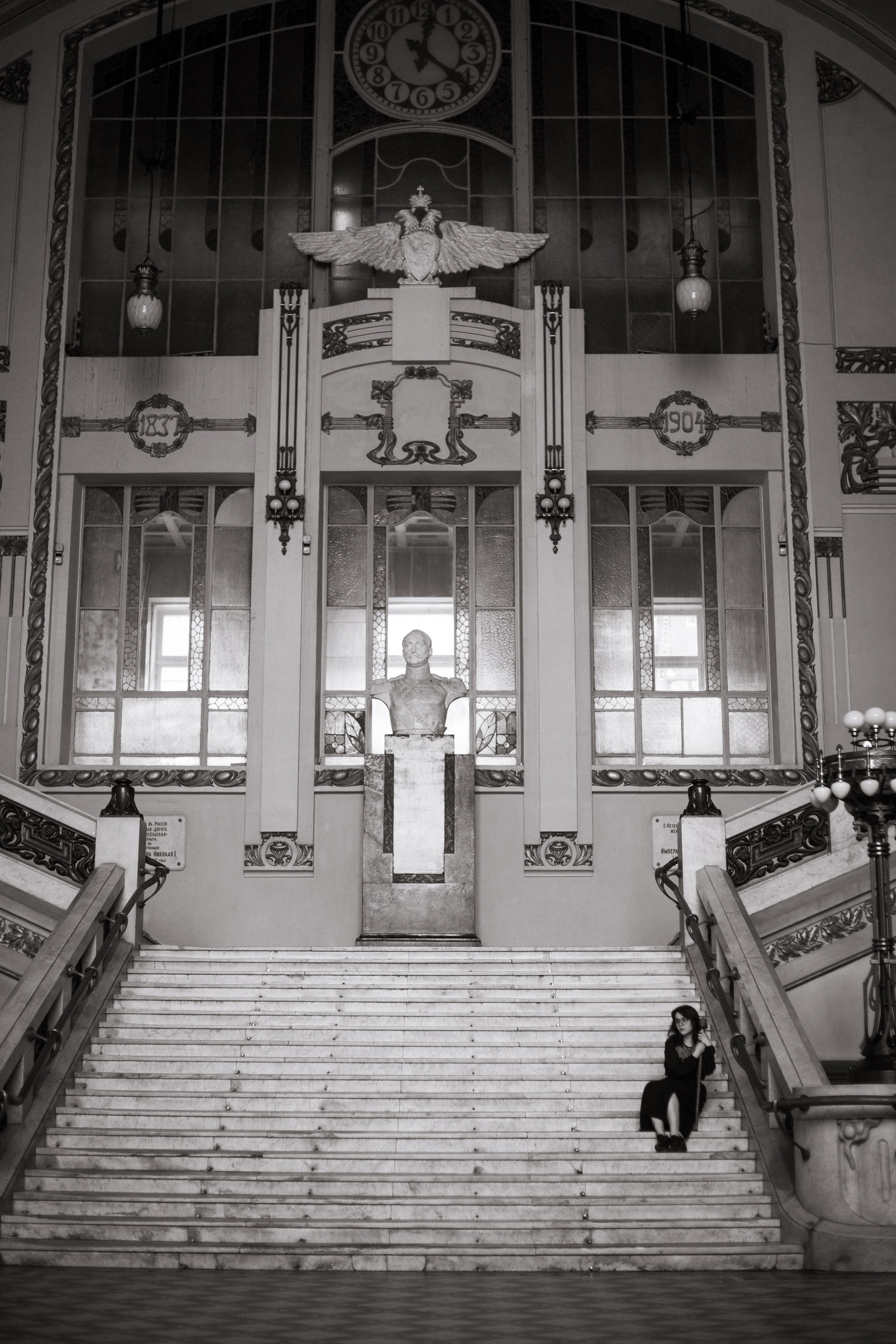 Anush. VOGUEzal. Портретный и концептуальный фотограф в Санкт-Петербурге Роман Башкиров