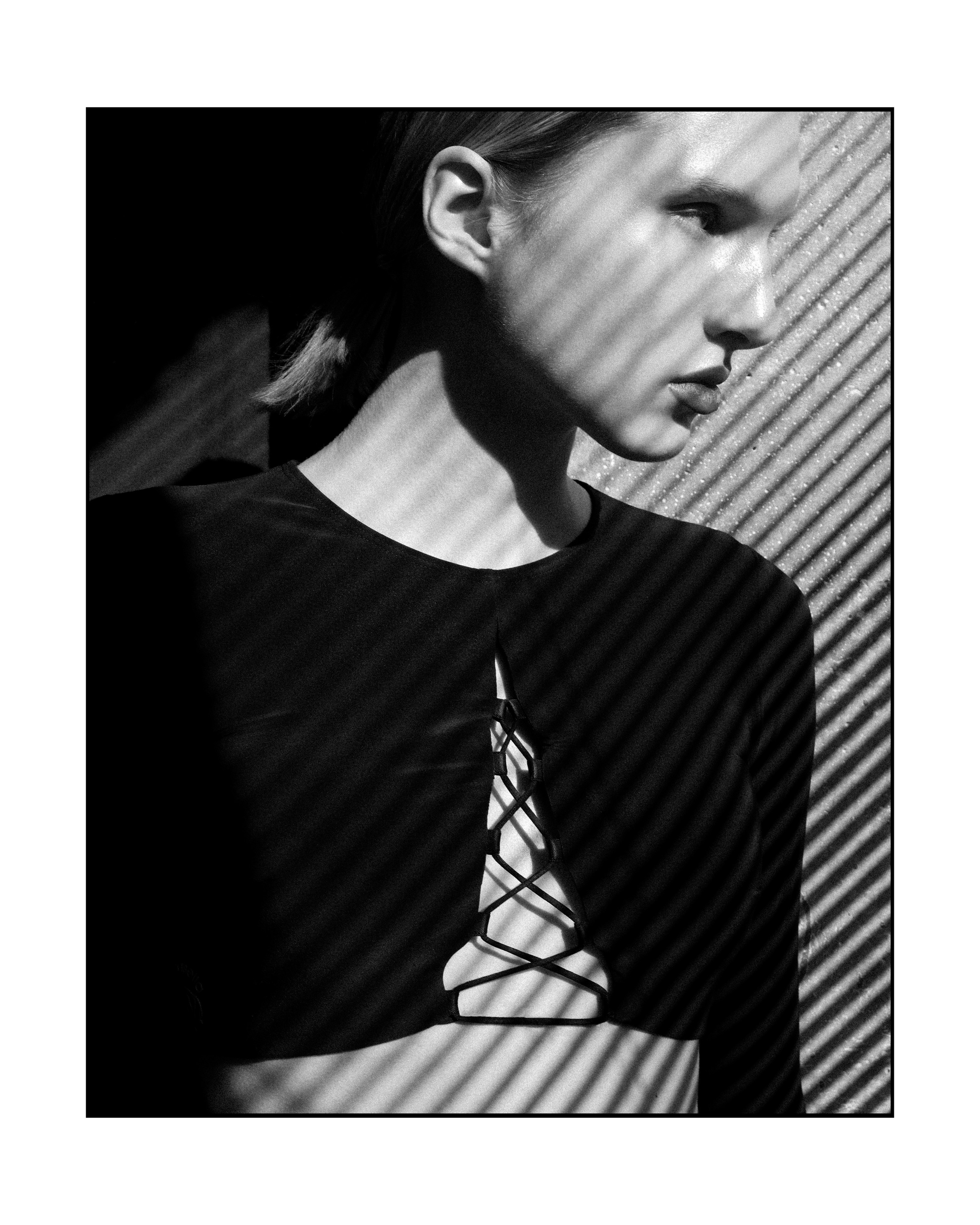 Каталожная съемка одежды для брендов под ключ в Москве