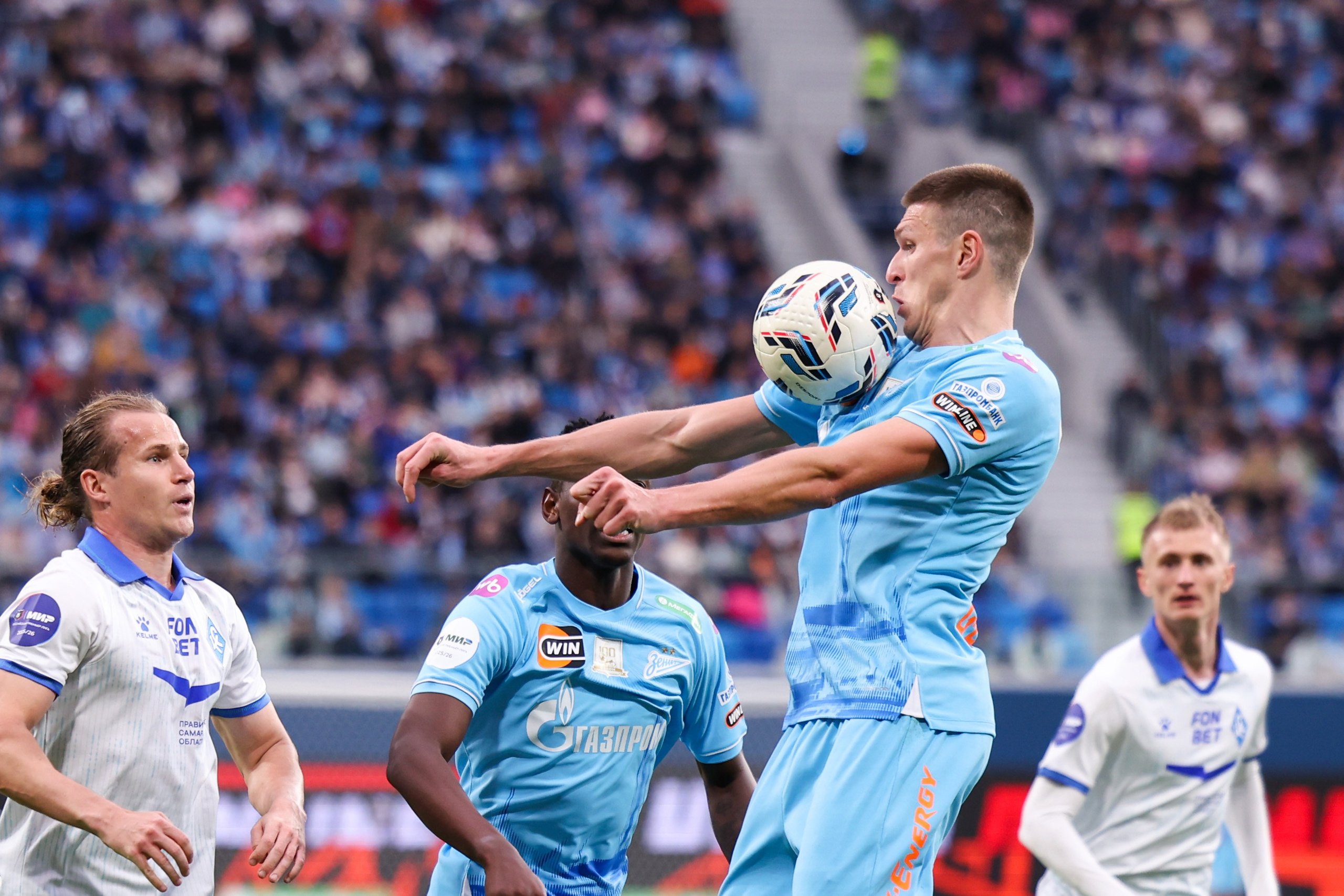 ФК «Зенит» — ФК «Крылья советов». Спортивный и репортажный фотограф Антон Тереханов