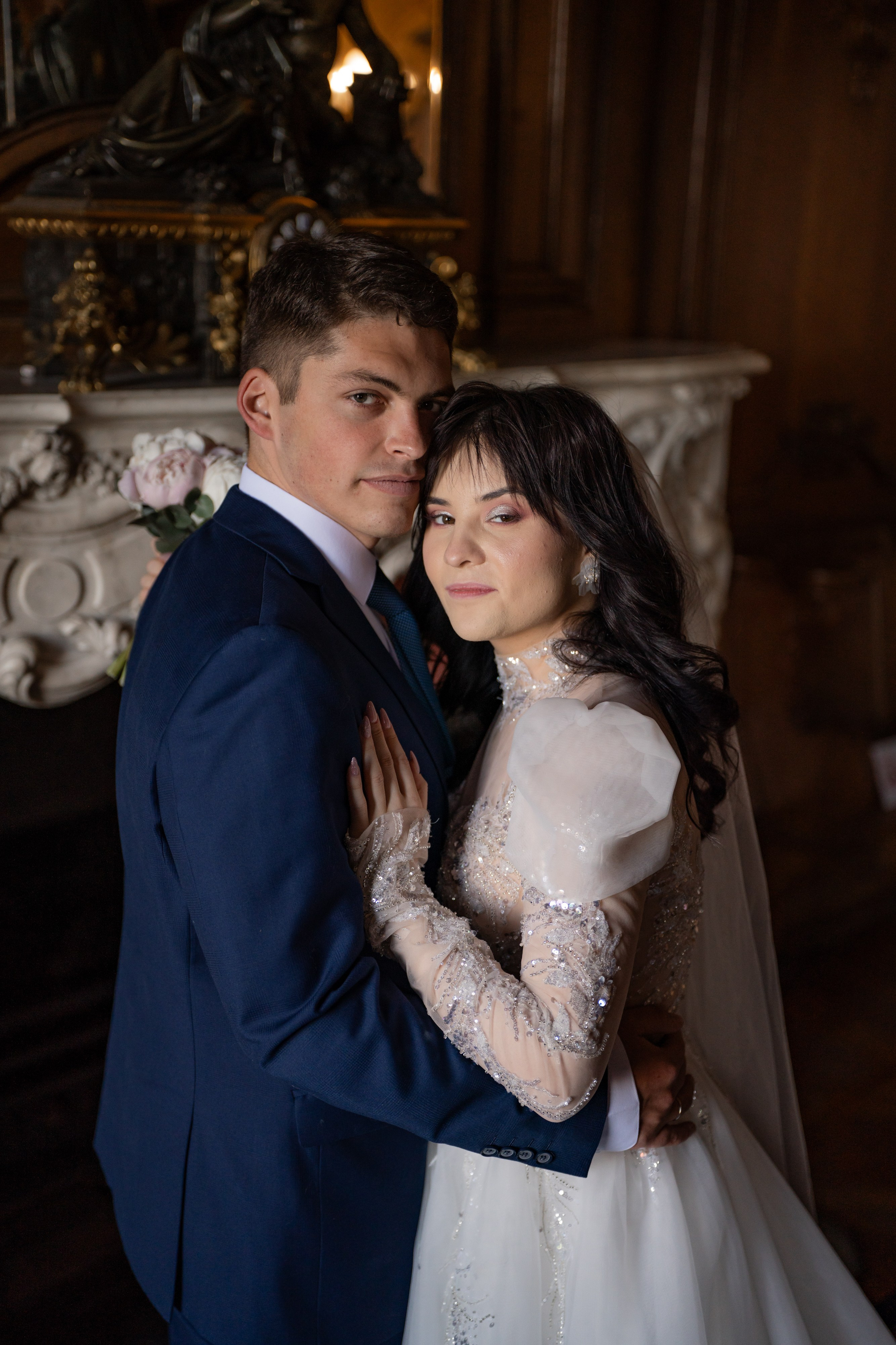 Свадебная фотосессия в Доме ученых. Свадебный фотограф Александр Невский в Санкт-Петербурге