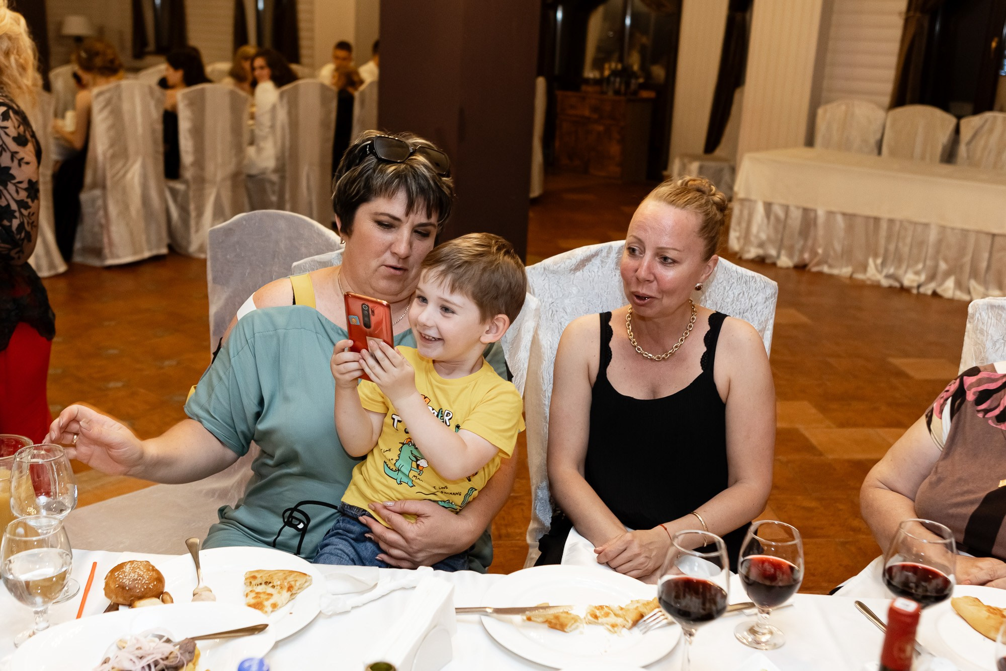 Фотосъёмка выпускного в школе. Свадебный фотограф, фотосъемка в Крыму, Севастополе, Симферополе, Ялте