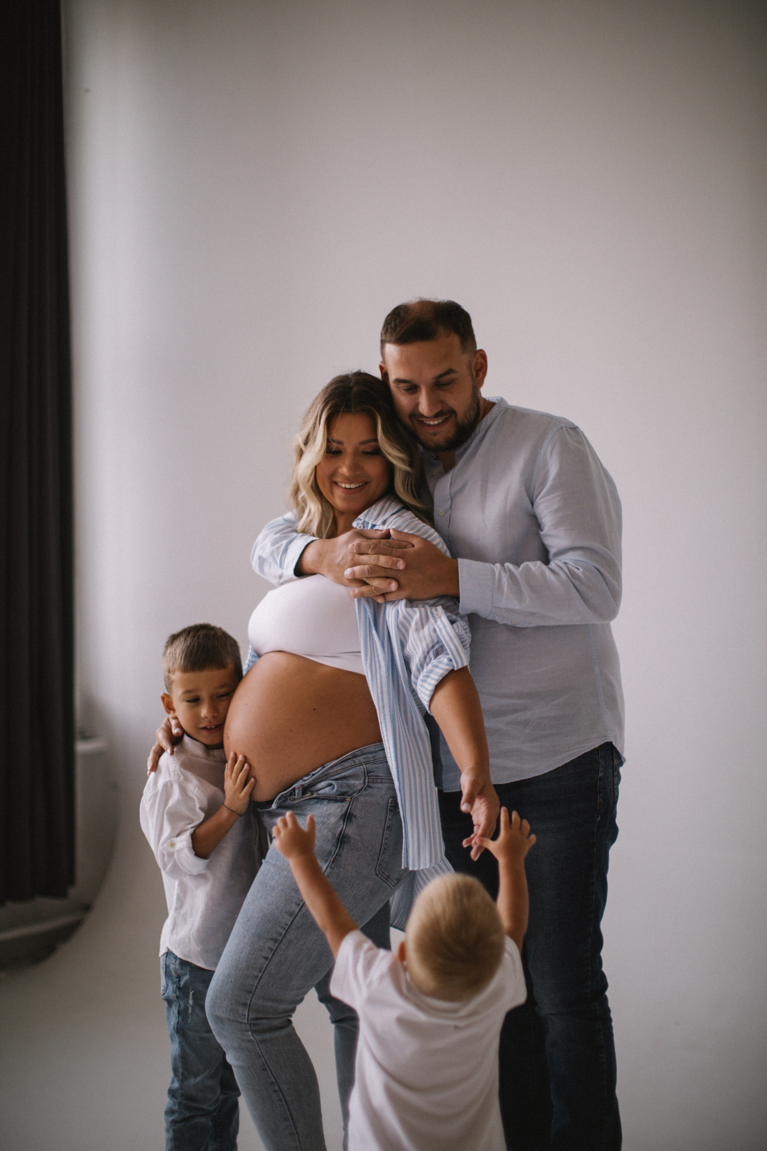 Катя со своими мужчинами🤍. Фотограф в Нижнем Новгороде