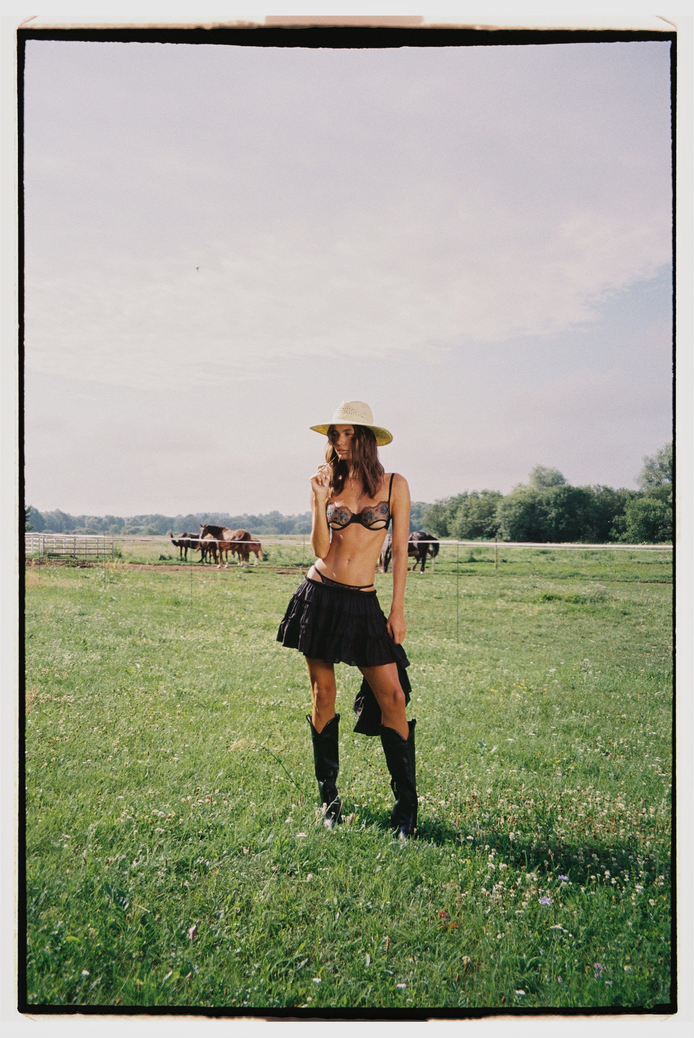 FILM FOR DELARISE | SUMMER CAMPAIGN. Главная