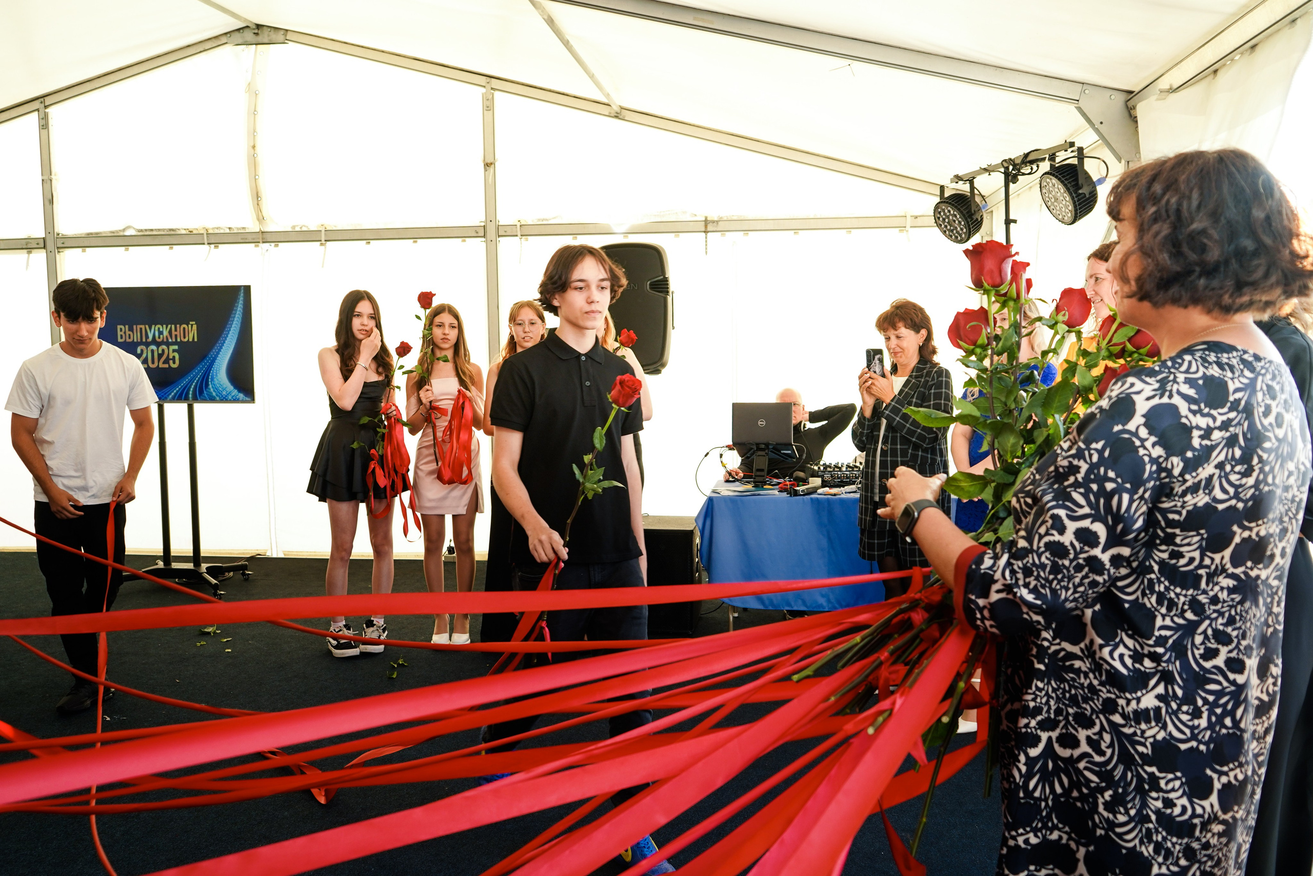 Выпускной 9 класса школа 19 в Коматек. Семейный и портретный фотограф в Екатеринбурге Анна Лобанова