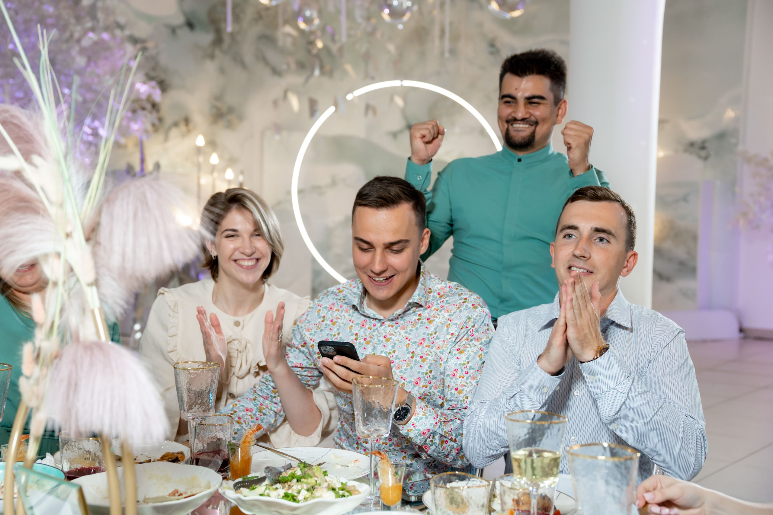 Фотограф на банкет свадьбы, юбилея в Санкт-Петербурге. Фотограф на праздник, корпоратив, День Рождения и Юбилей в г. Санкт-Петербурге Алексей Анкушев