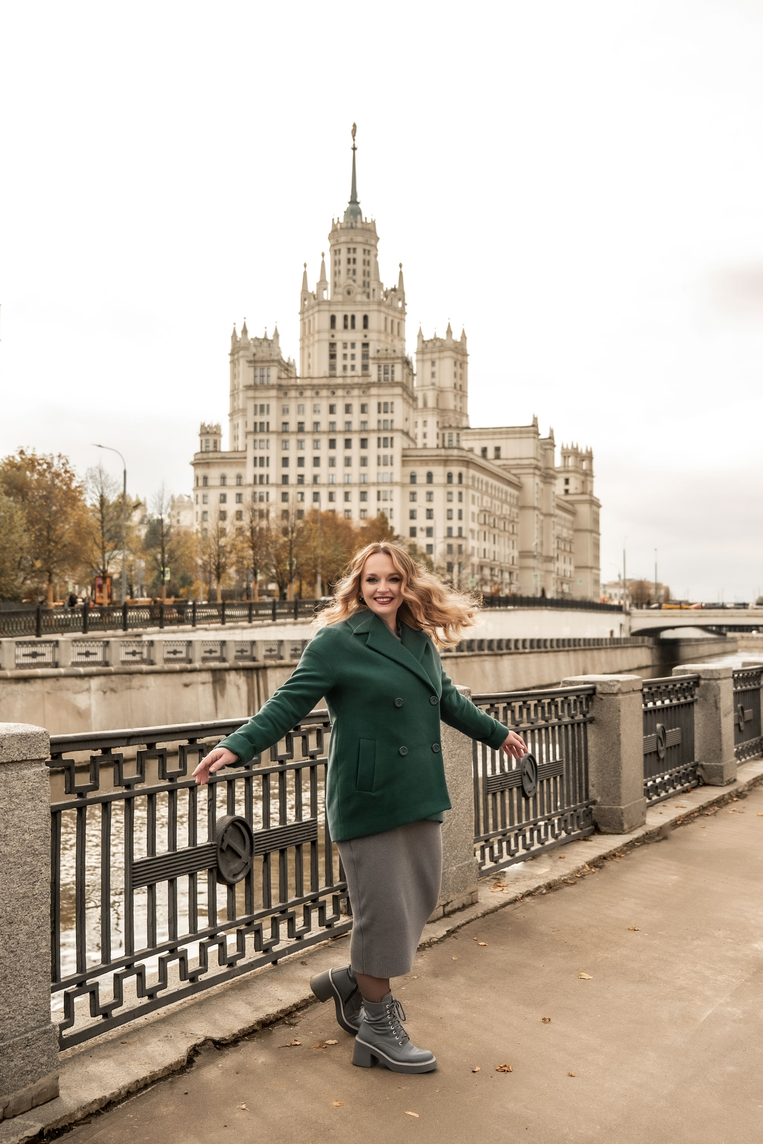 Натали Москва Тессинский мост. Наталья Слесаренко фотограф в Сочи