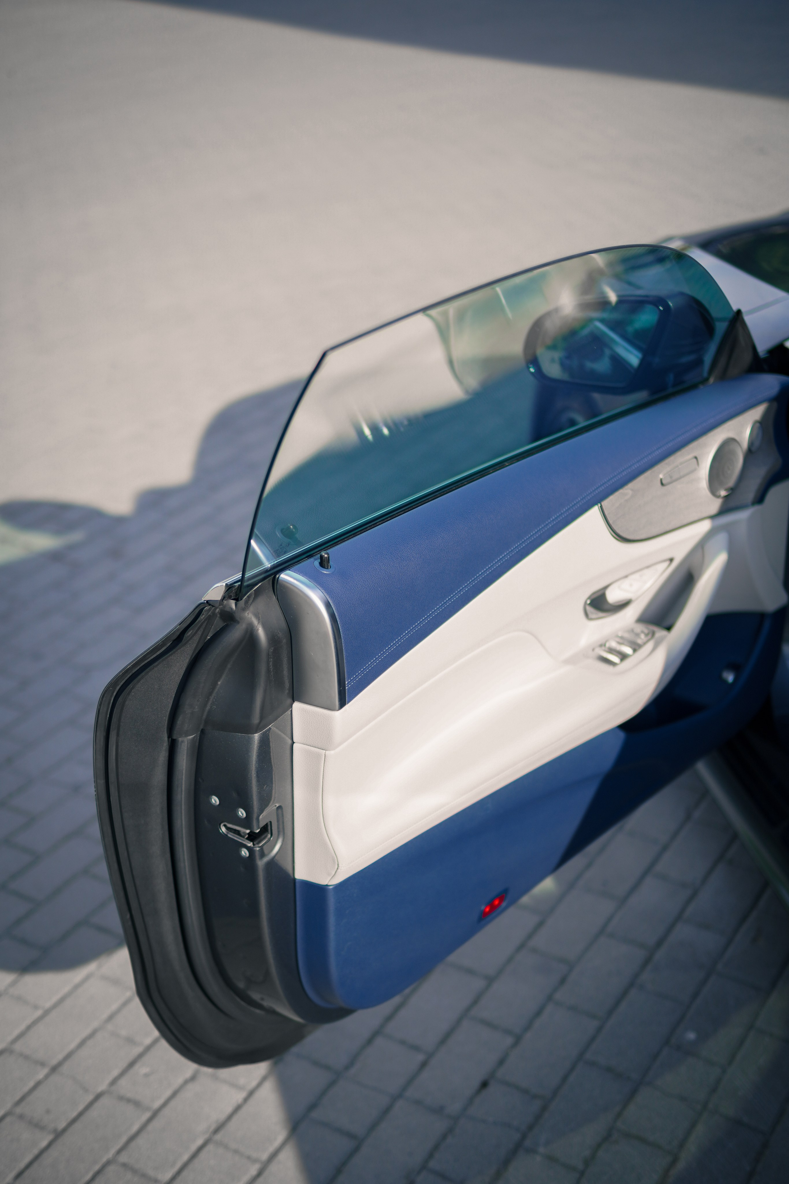 Mercedes Benz E200 Coupe. AutoAlexArt