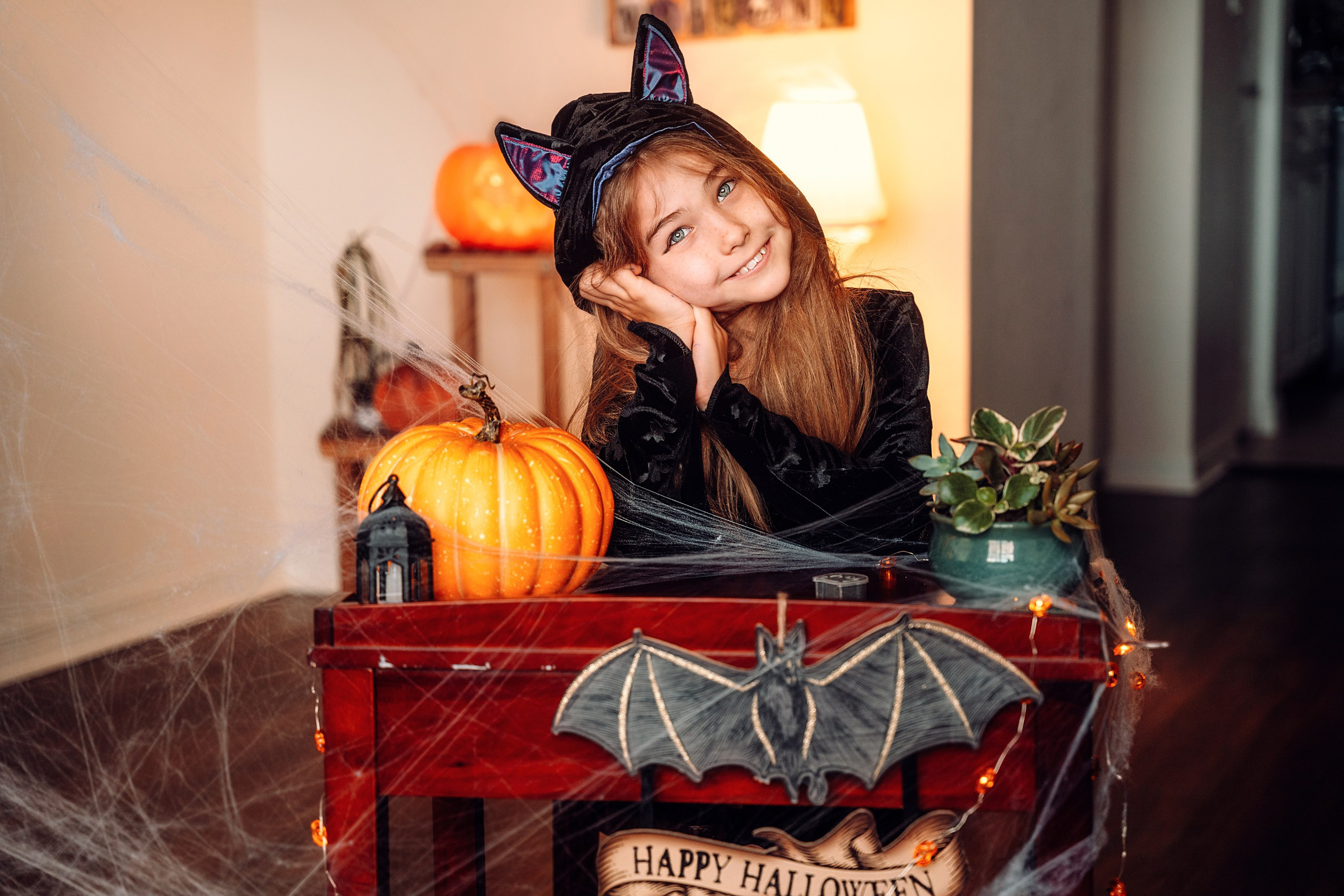 Halloween in your house. Family Photographer Ksenia Kos