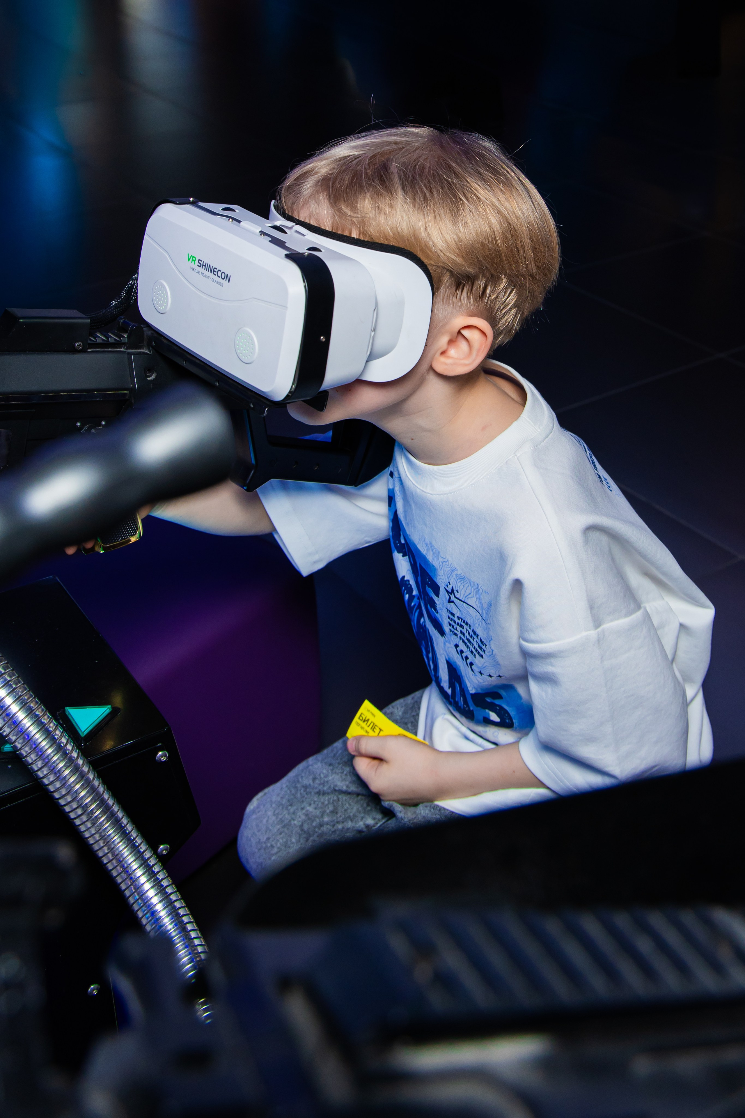 Андрей 25/03 VR A4. Виктория Литвинова репортажный фотограф Москва