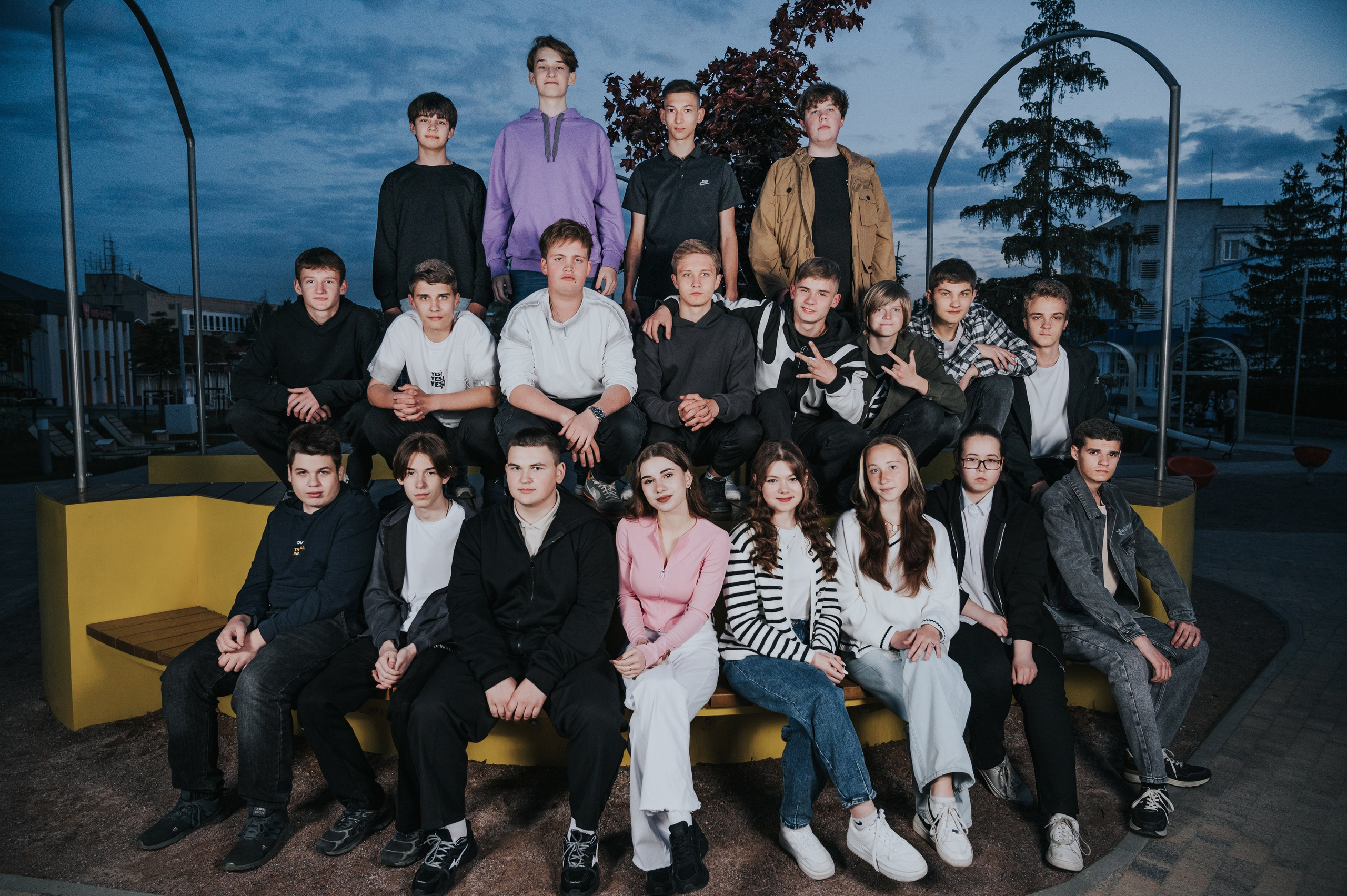 Ночная. Выпускные альбомы и Школьный фотограф в Алексеевке, Бирюче, Красном