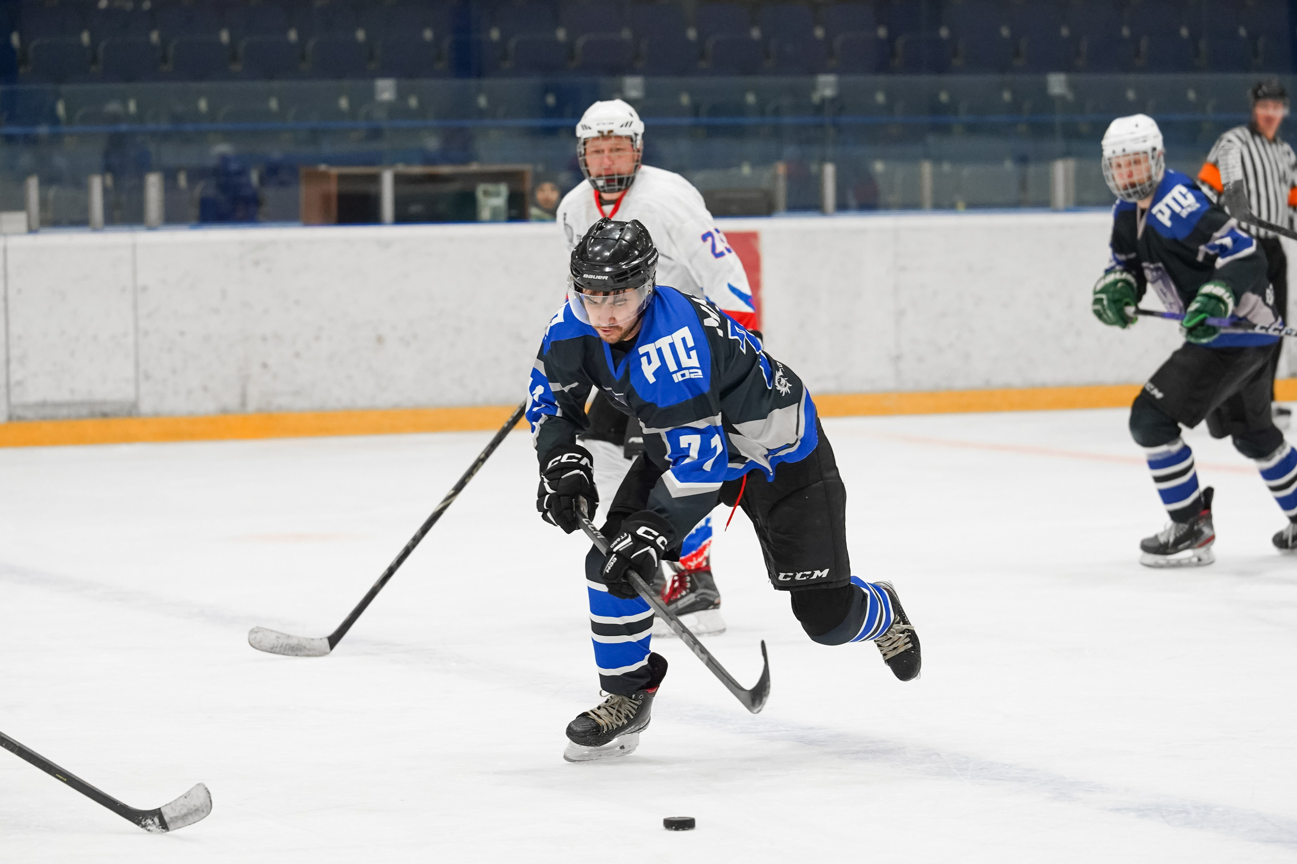 Башкирская хоккейная лига. Маслухин Дмитрий — Ваш Фотограф