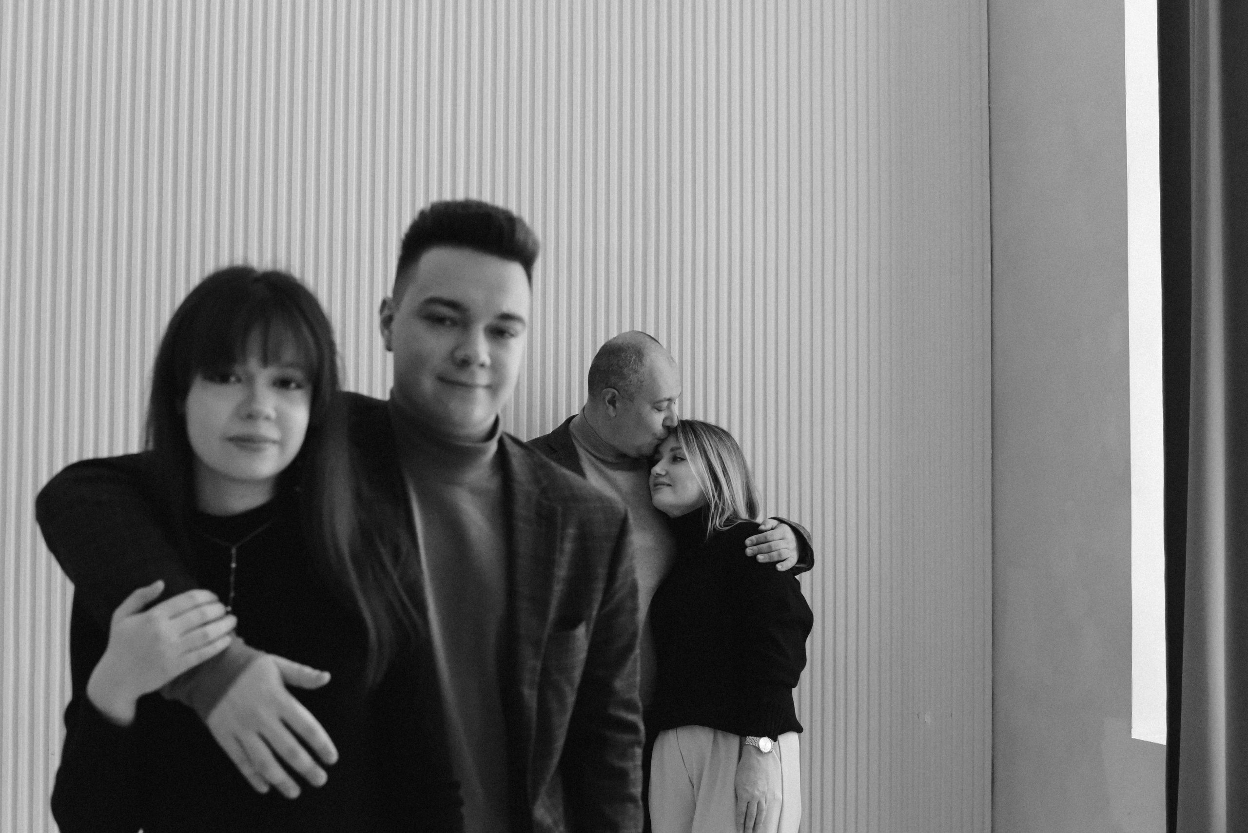 Молодые родители и взрослые дети. Фотограф Лола Волна, город Москва