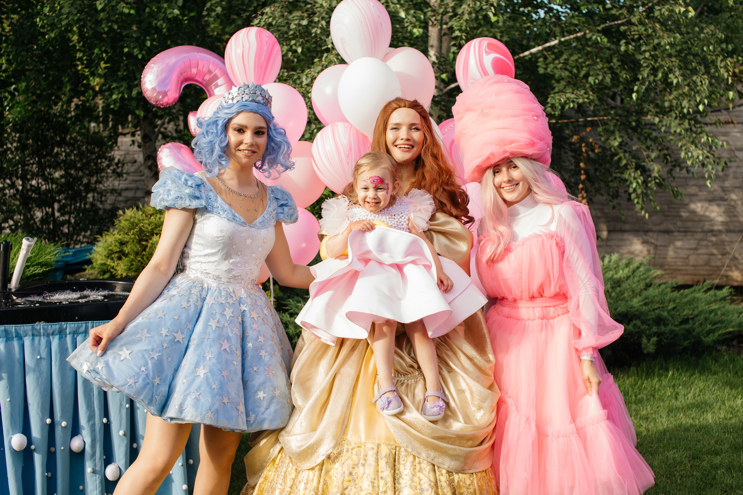 День Рождения Николь