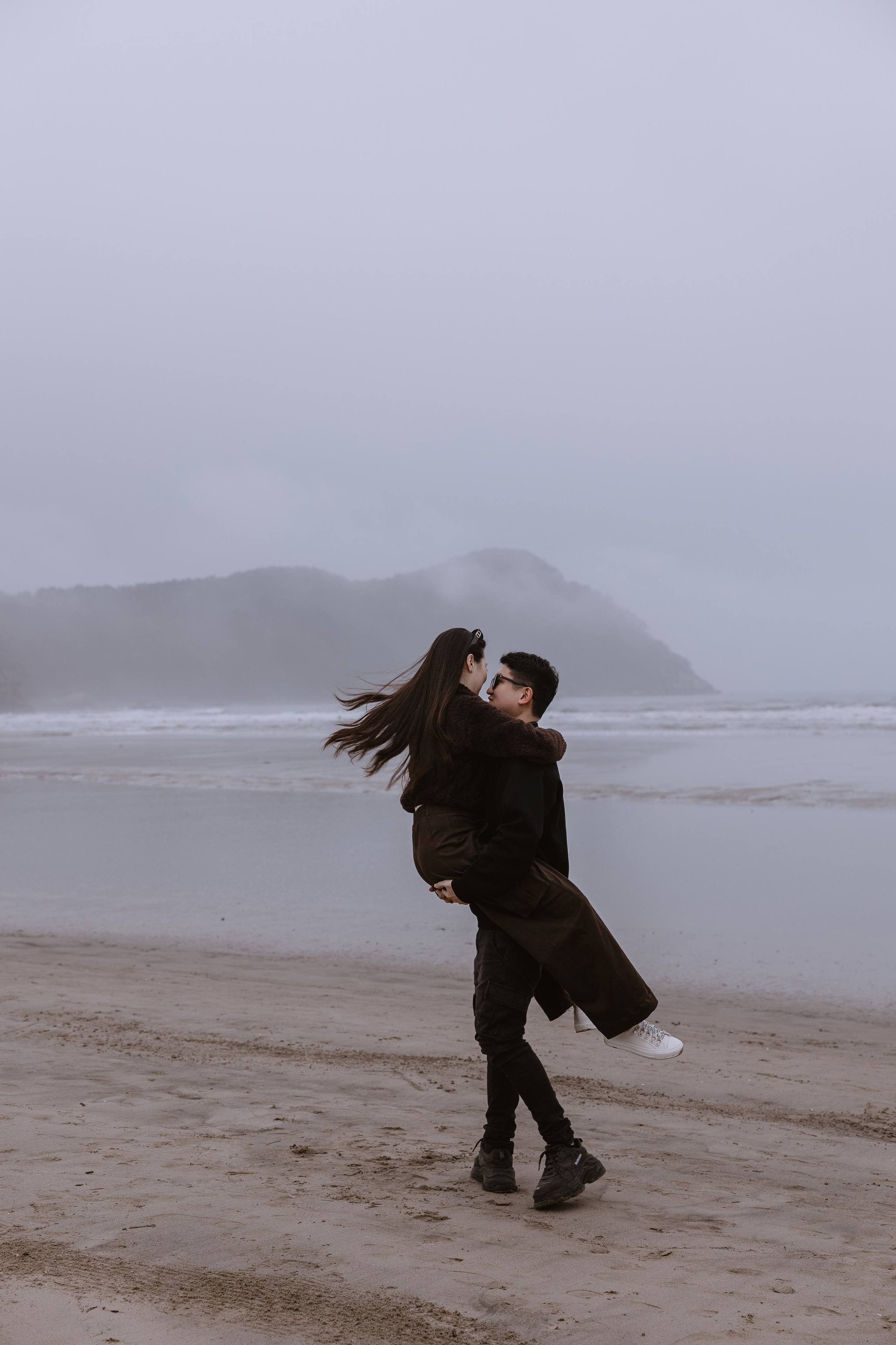 Предложение на пляже. ВАШ ФОТОГРАФ В ПУСАНЕ (Южная Корея) Александра Ануфрий