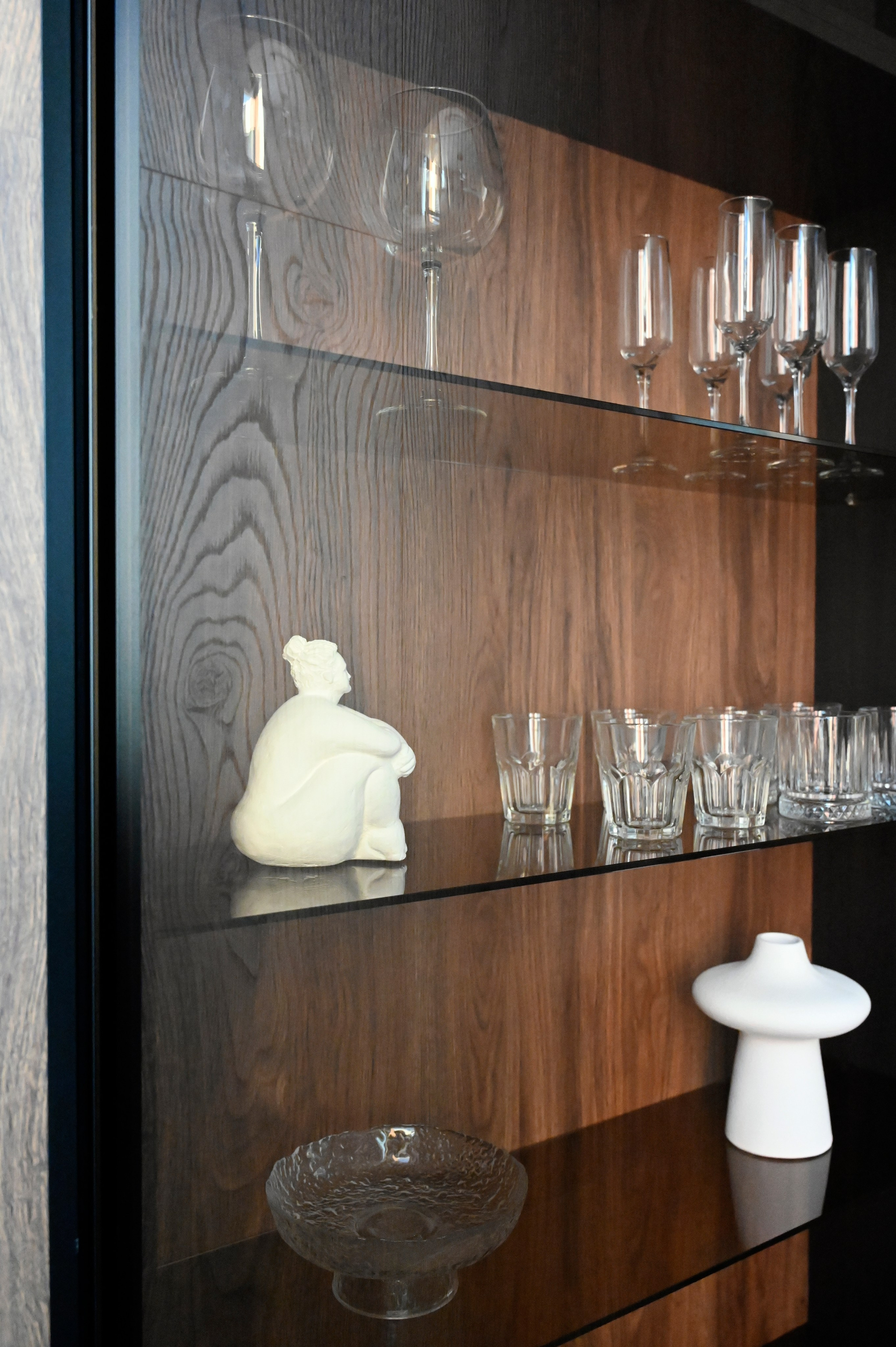 Башня Исеть дизайнер Вероника Миллер. Мебель на заказ