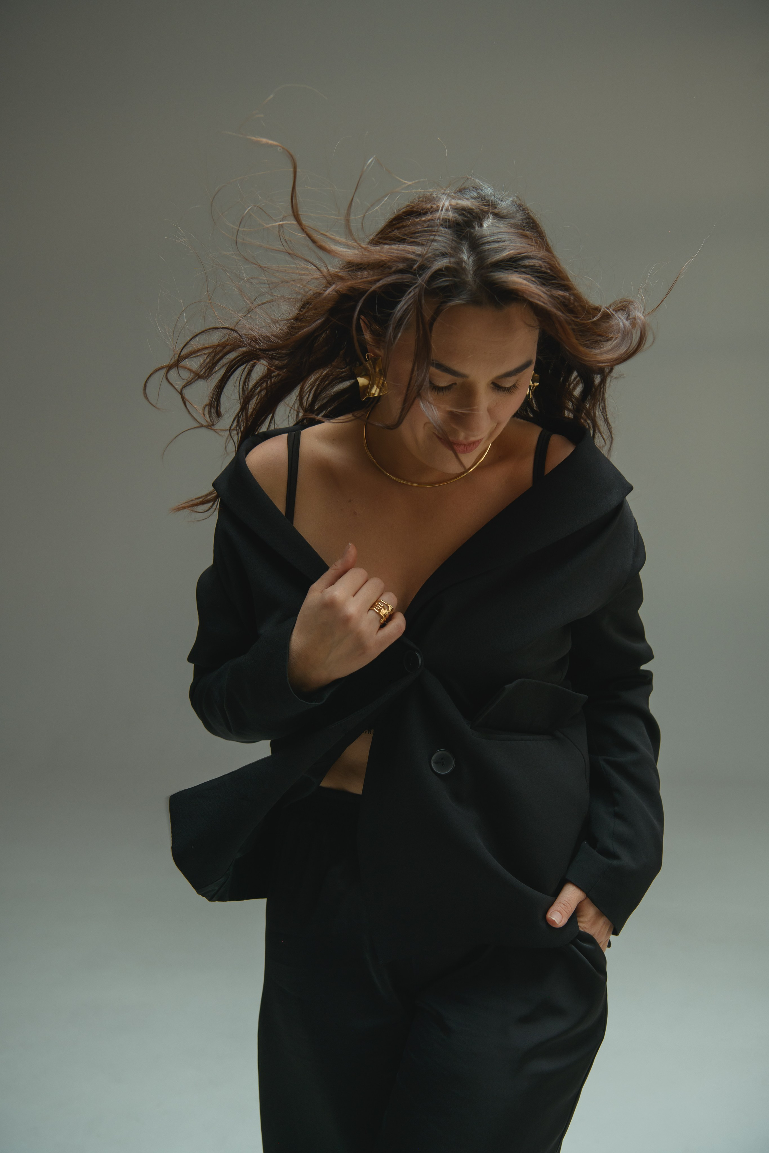 …Без слов — фотосессия для нее. Фотохудожник Нина Жихарева