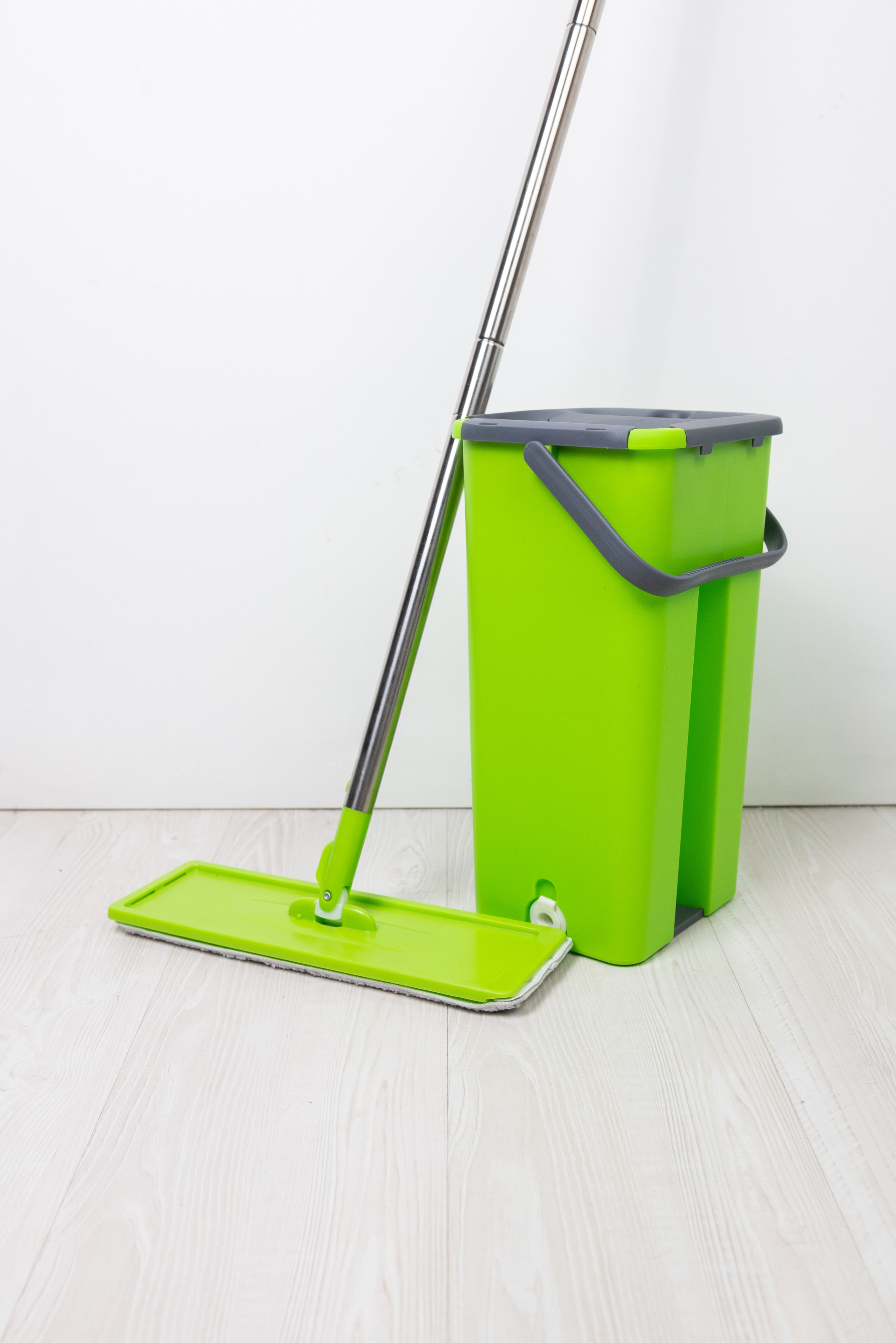 Швабры (съемка для маркетплейсов). Фотограф Москва Настя Профотовна. Репортажные, свадебные и контент фотосессии