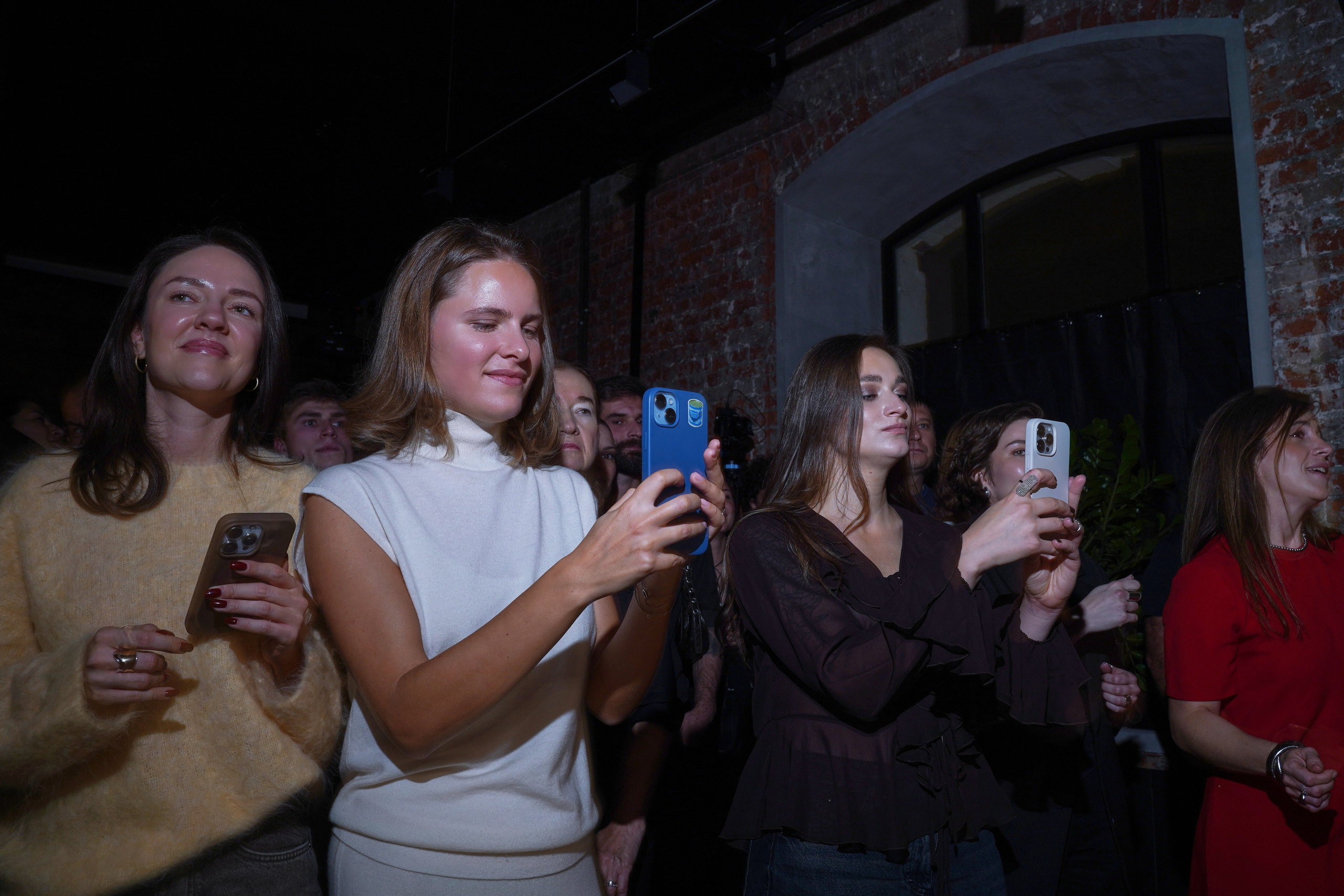 Концерт кавер группы. Фотограф