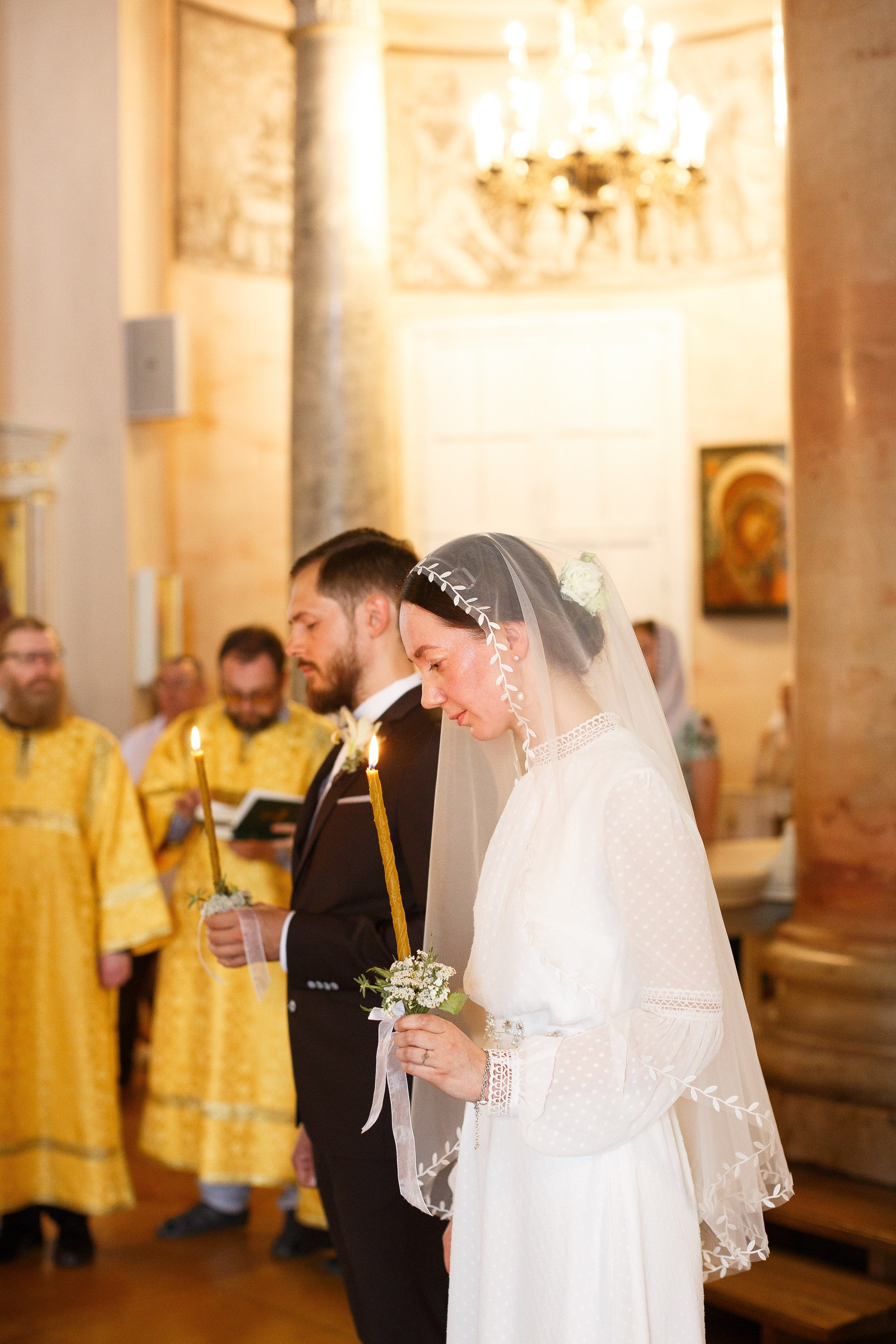 Венчание в храме святого благоверного царевича Димитрия при первой градской больнице г. Москвы.