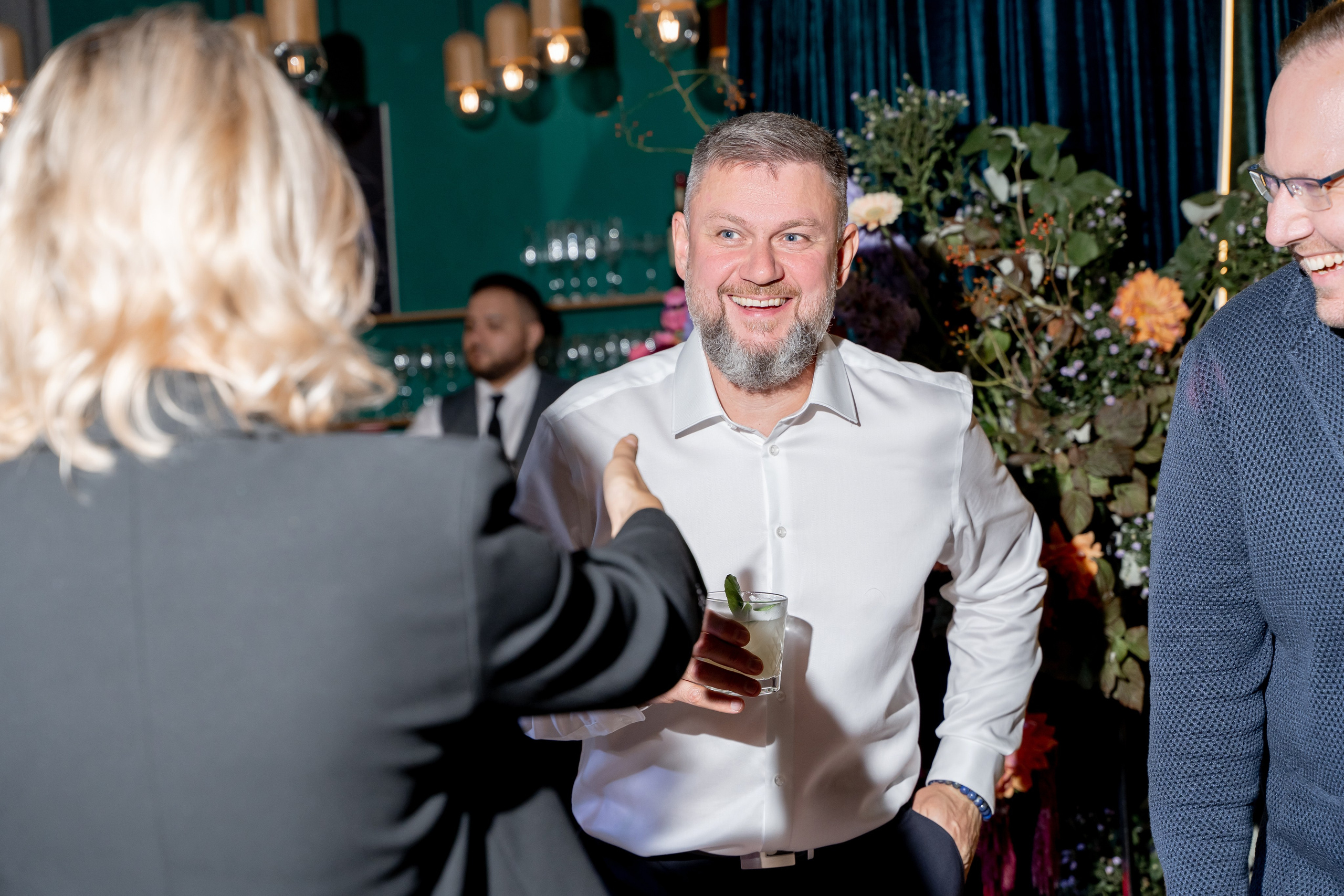 Репортаж мероприятия, репортажная съемка в Москве и Московской области, фотограф на мероприятие, фотосъемка юбилея, репортаж свадьбы, event, фотосессия на фотозоне, фотограф на юбилей, фотограф на день рождения, репортажный фотограф, съемка мероприятия, съемка на фотозоне, фотограф на корпоратив, фотограф на свадьбу, фотограф на детский праздник, фотограф на выпускной. Свадебный репортаж в лофте.