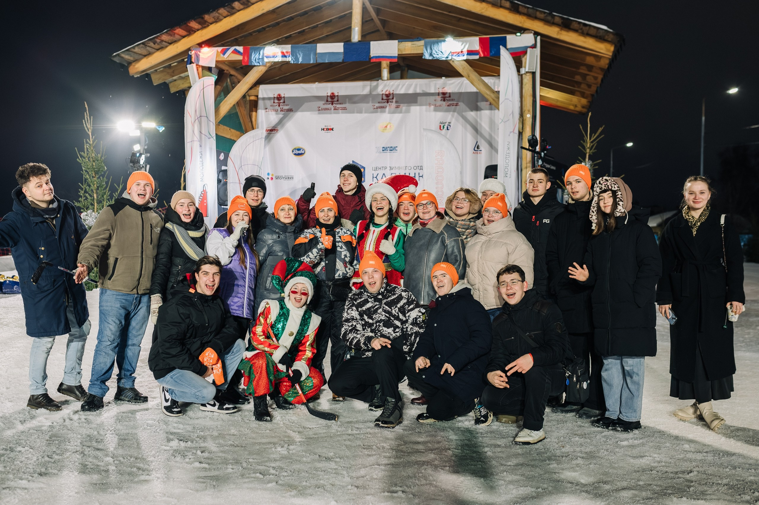 Награждение волонтерского корпуса 650-летия города Киров. Репортажный фотограф в Кирове Александр Лутошкин