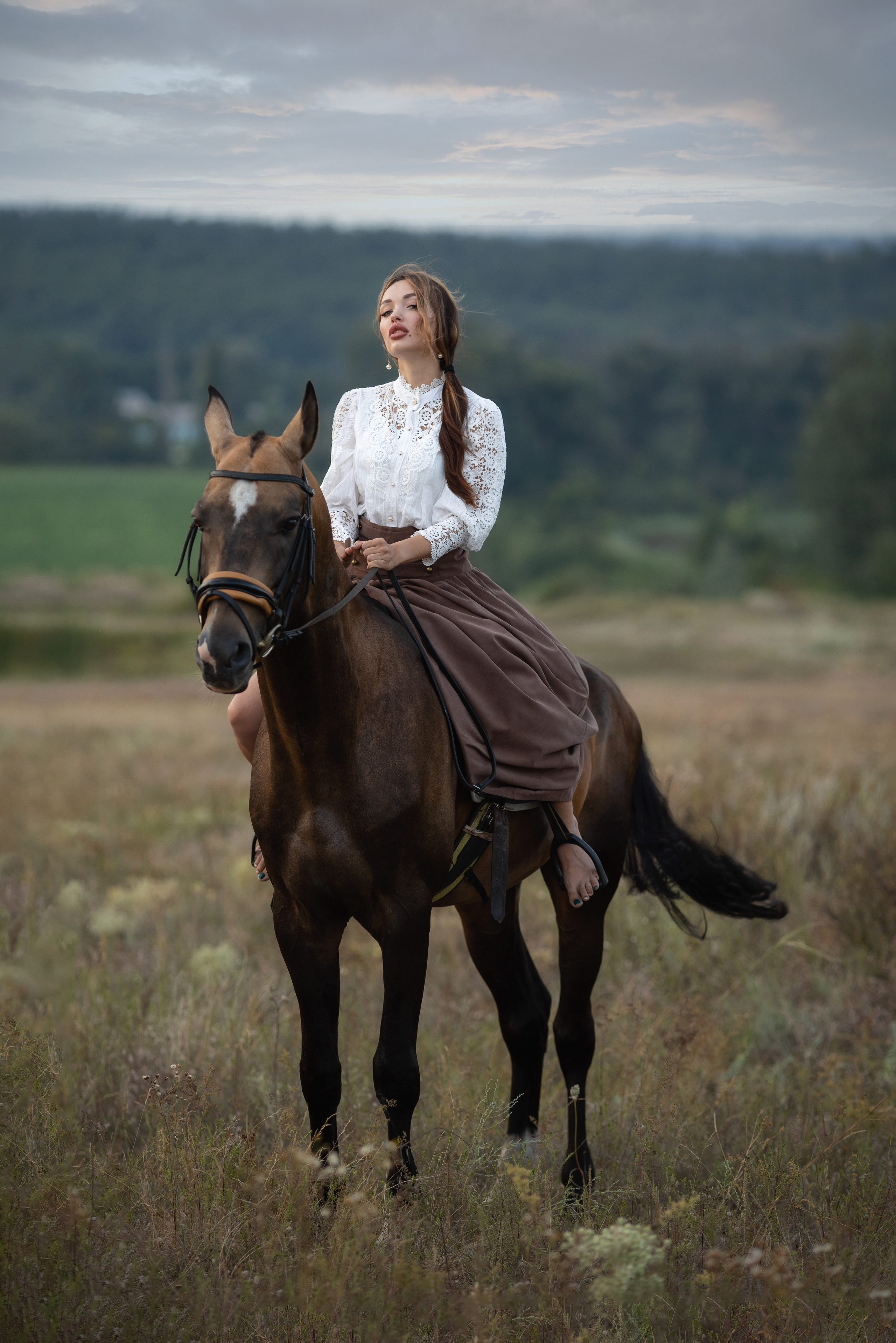 Кристина. Винтажная фотосессия с лошадью. Анна Демидец — маркетолог и фотограф в Новошахтинске, Шахтах и Ростове-на-Дону и онлайн по РФ