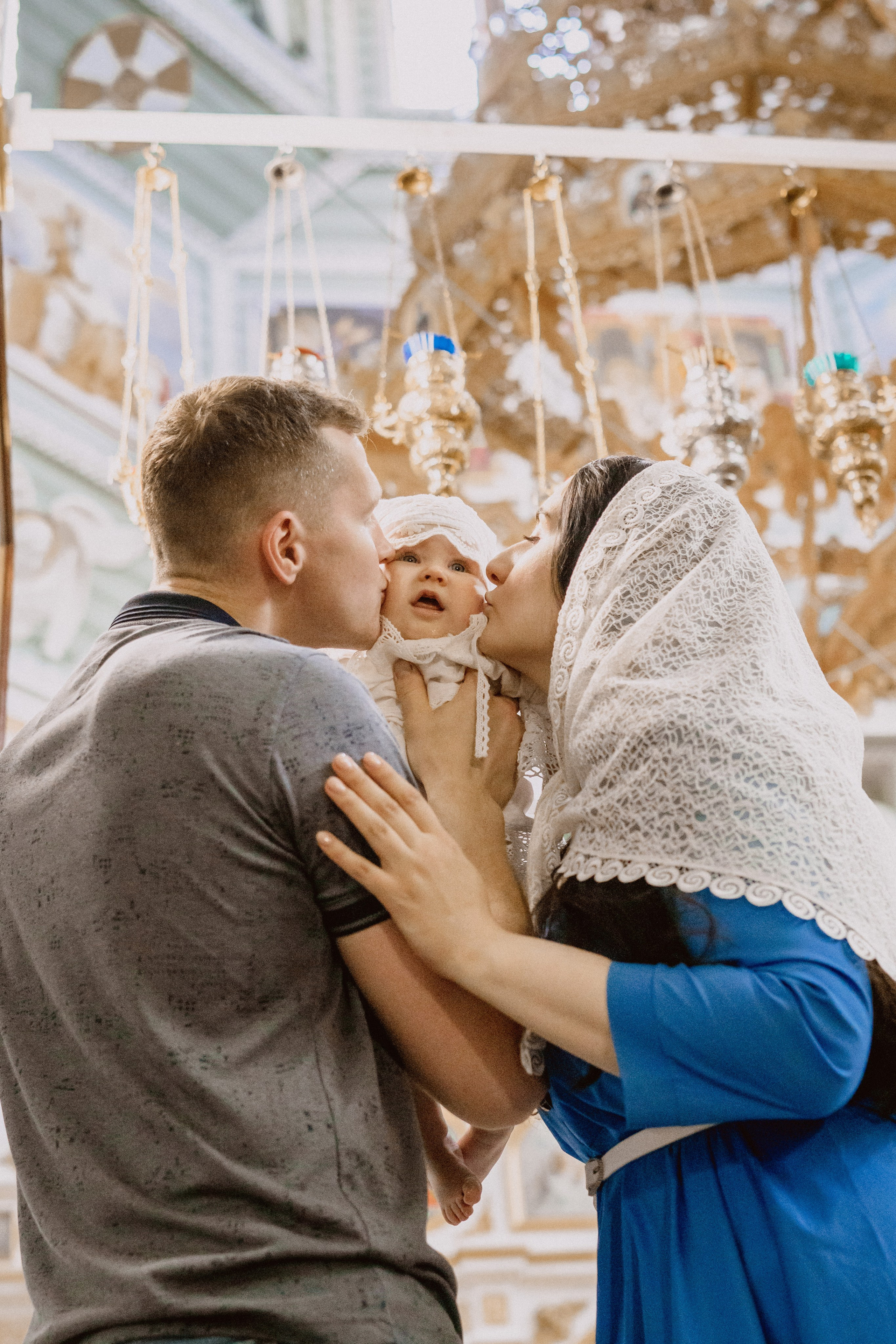 Крещение в храме Св. Спиридона Тримифунтского г. Ломоносов. Семейный фотограф и видеограф Алёна Ким