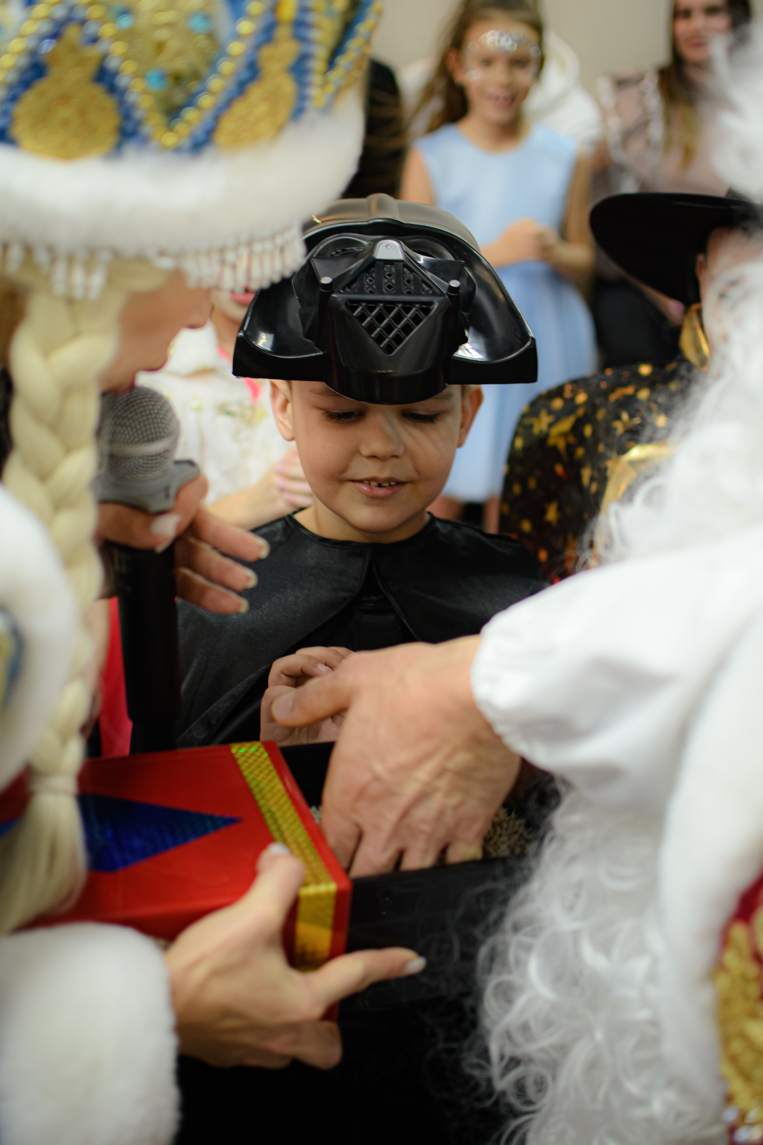 HAPPY NEW YEAR. Photokarish