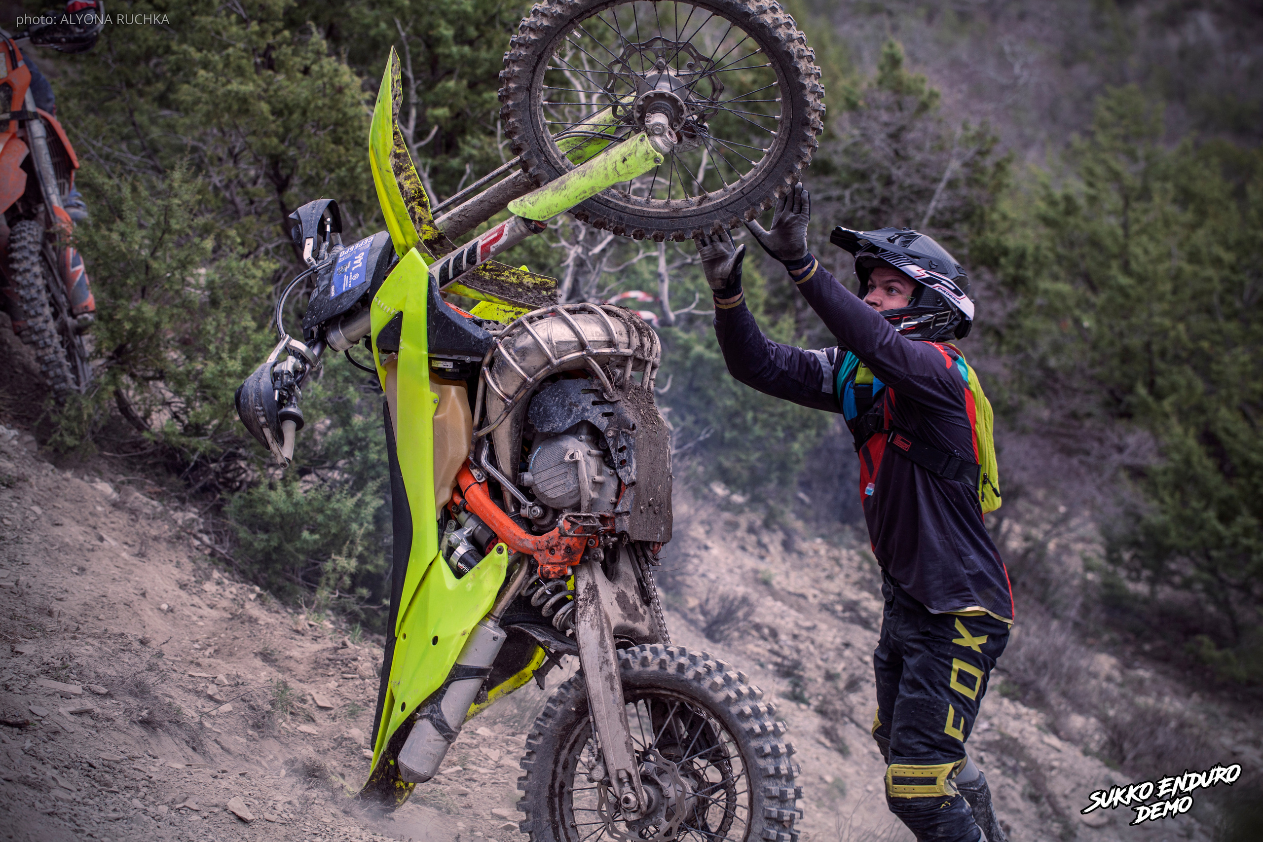 Сукко эндуро демо 2022. Ручка Алена — ботанический художник, дизайнер, фотограф