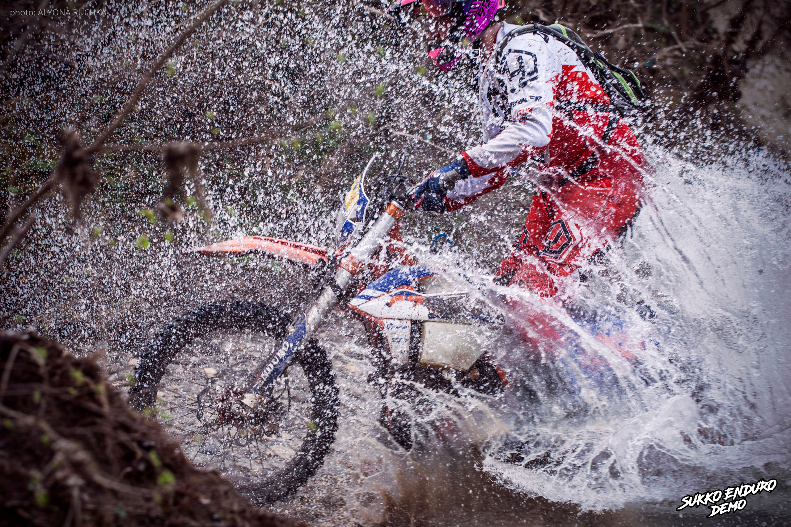 Сукко эндуро демо 2022. Ручка Алена — ботанический художник, дизайнер, фотограф