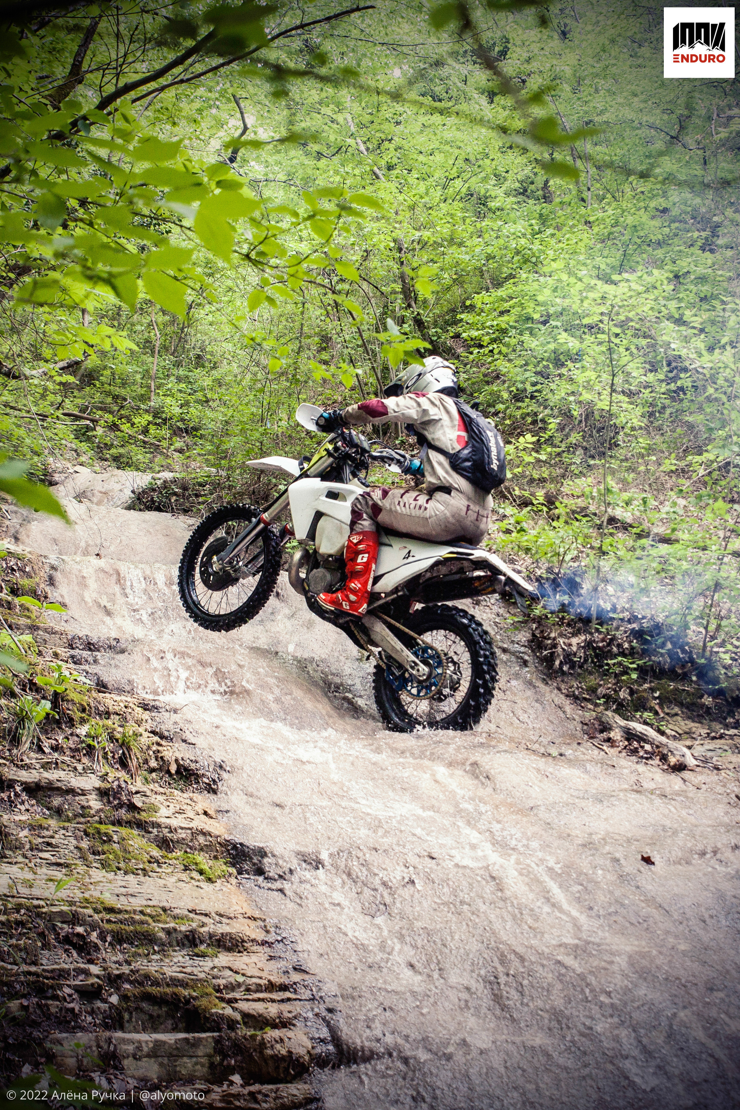 100% эндуро 2022. Ручка Алена — ботанический художник, дизайнер, фотограф