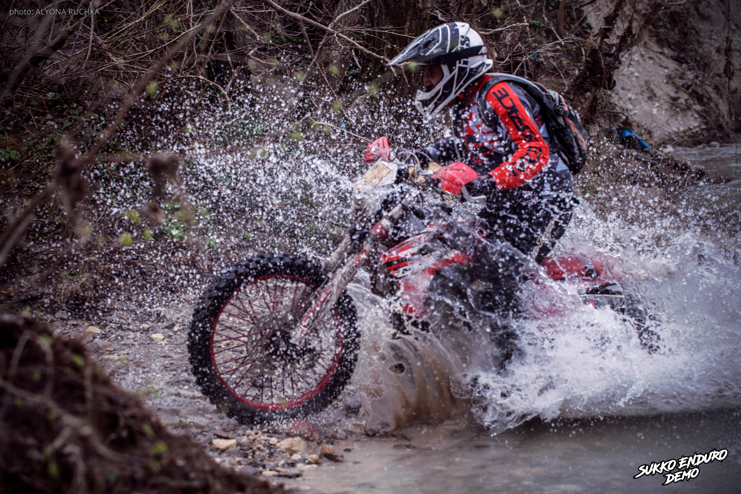Сукко эндуро демо 2022. Ручка Алена — ботанический художник, дизайнер, фотограф