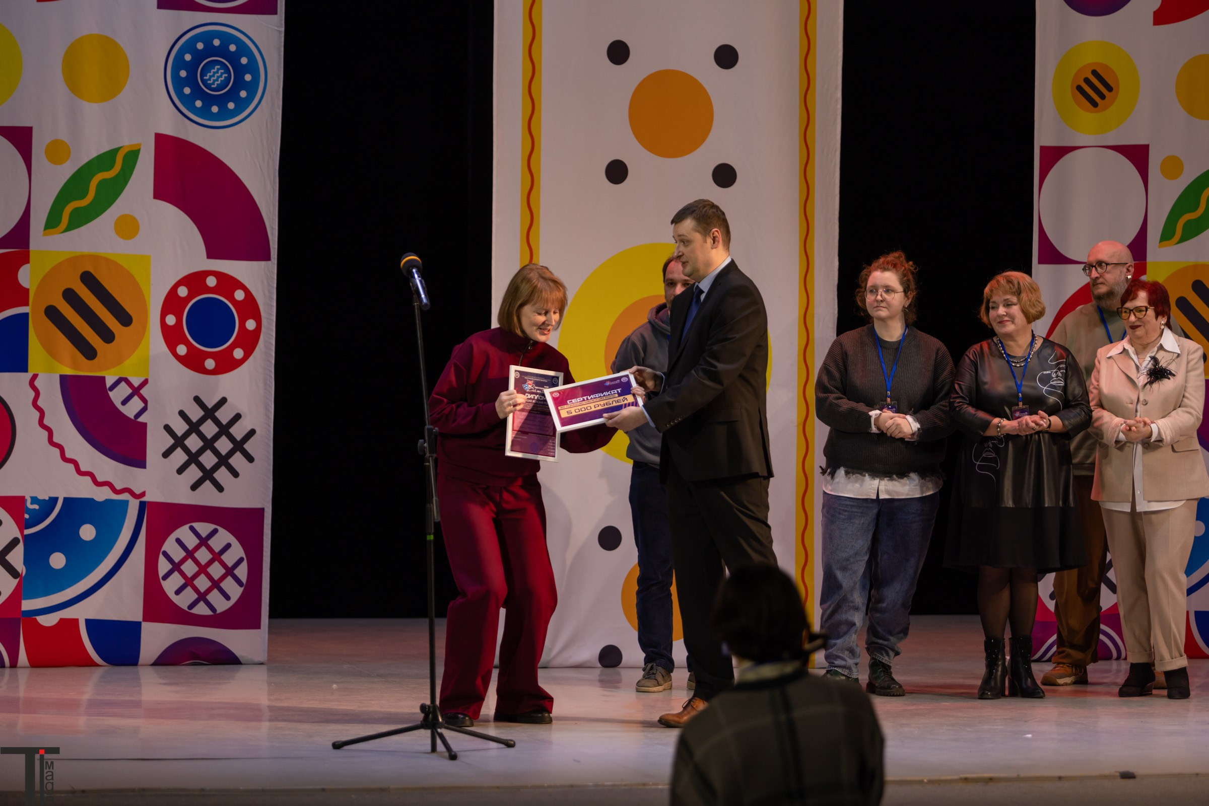 Театральная Вятка 2025. Имидж Технологии — репортажная фотография в Кирове Кировской области. Производство сувенирных магнитов, заливных этикеток и значков