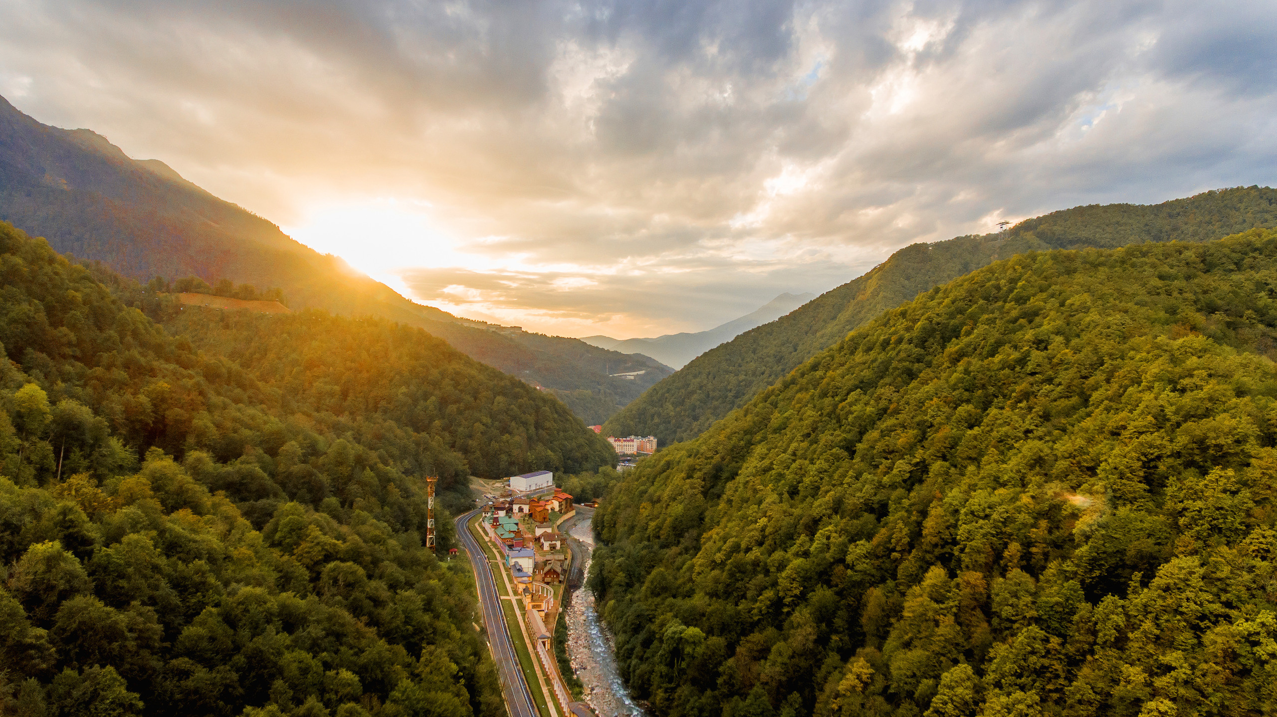 phantom4 , drone, дрон, квадрокоптер, аэросъемка, аэрофото, dji,аэросьемка видео ,продажное видео, аэросъемка недвижимости