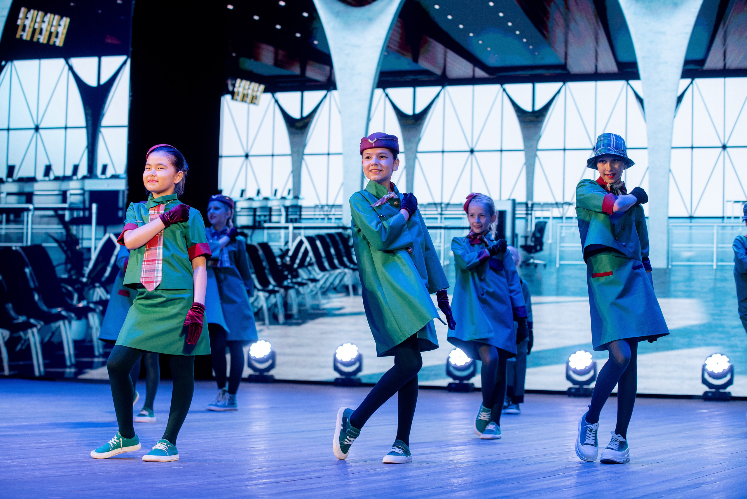 30 Школа. Вручение и Банкет. ДК Юбилейный и Банхоф. Фотограф в Волгограде и Волжском Александр Горбань