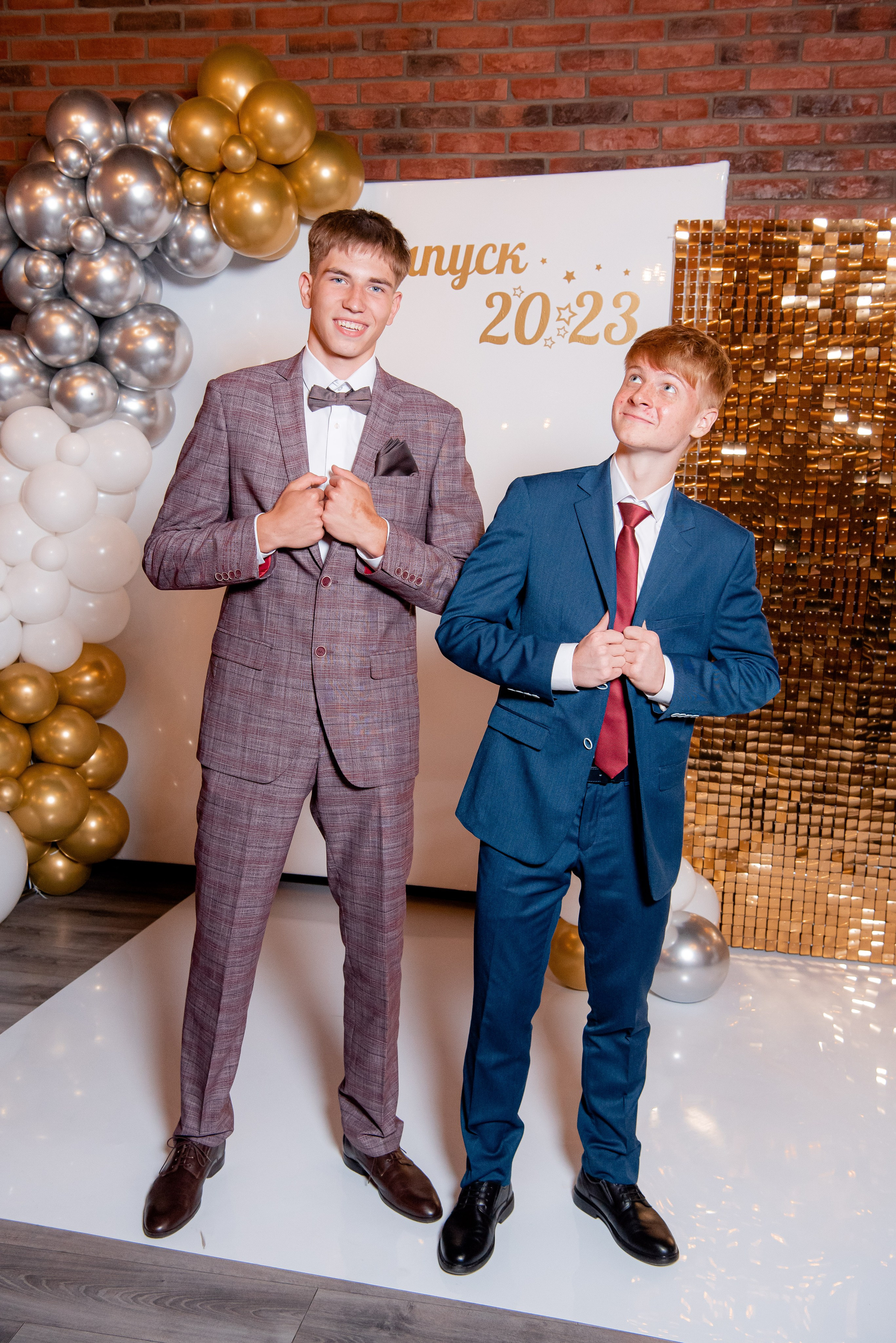 30 Школа. Вручение и Банкет. ДК Юбилейный и Банхоф. Фотограф в Волгограде и Волжском Александр Горбань