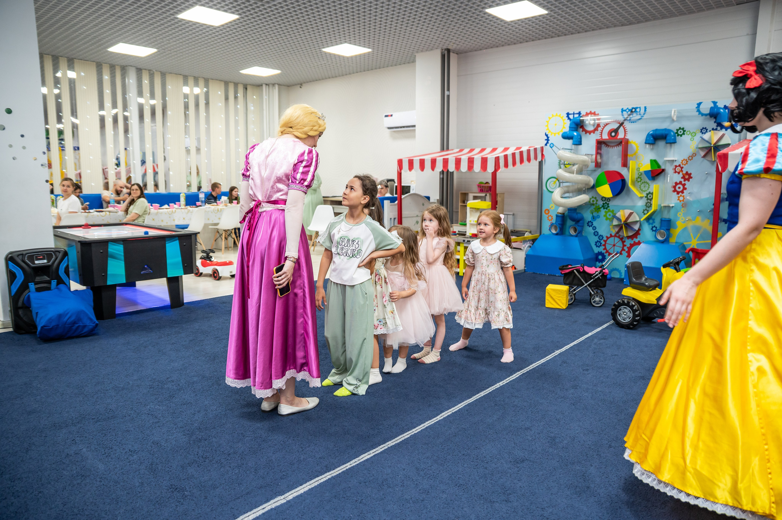 Игротека Ниндзя Кидс. Я Ольга Казанцева, фотографирую снимаю ваши киноистории и печатаю фото и цифровые портреты на холсте