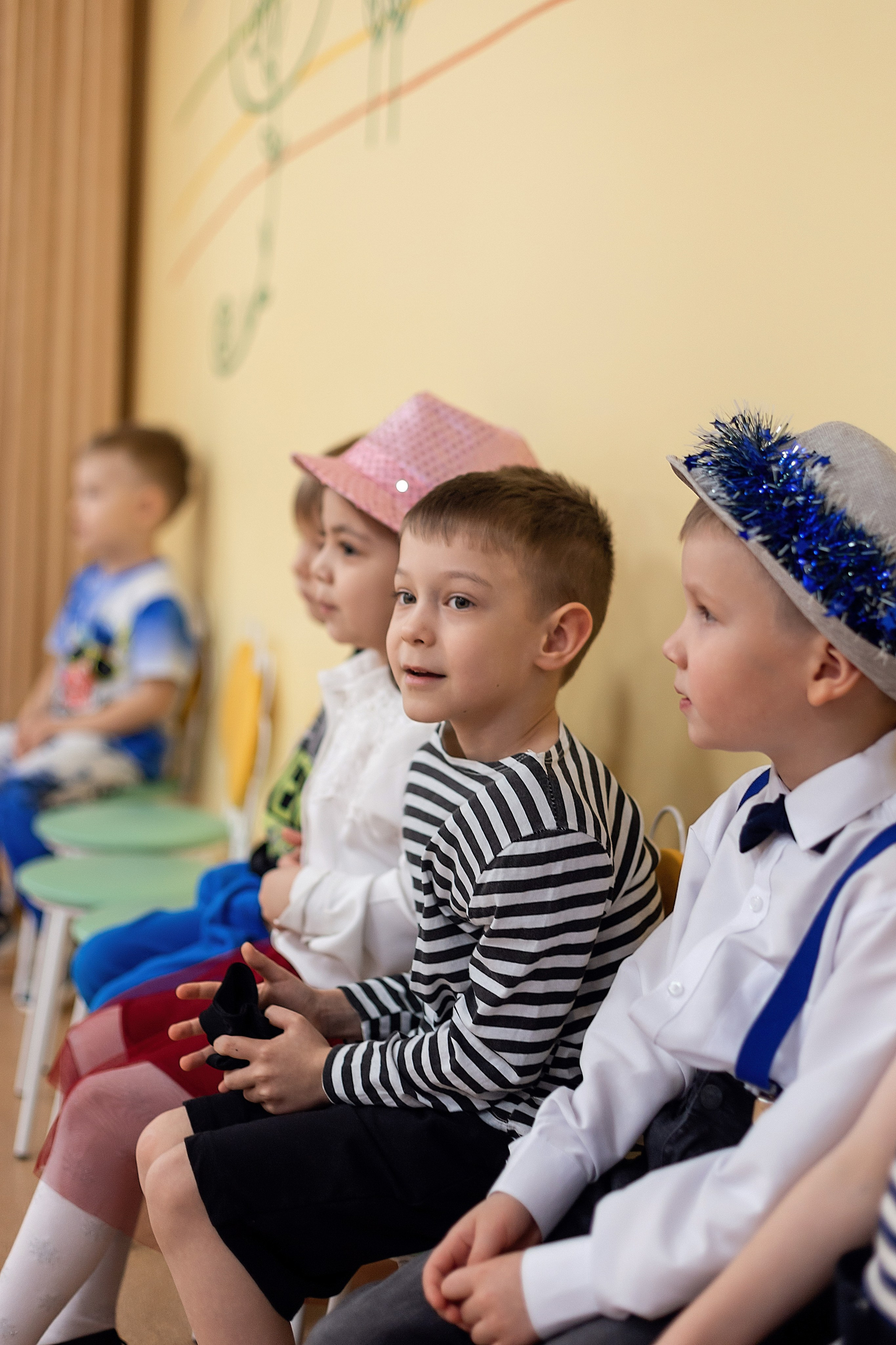 Утренник_"Веселый балаганчик» 2024. Семейный фотограф в Санкт-Петербурге