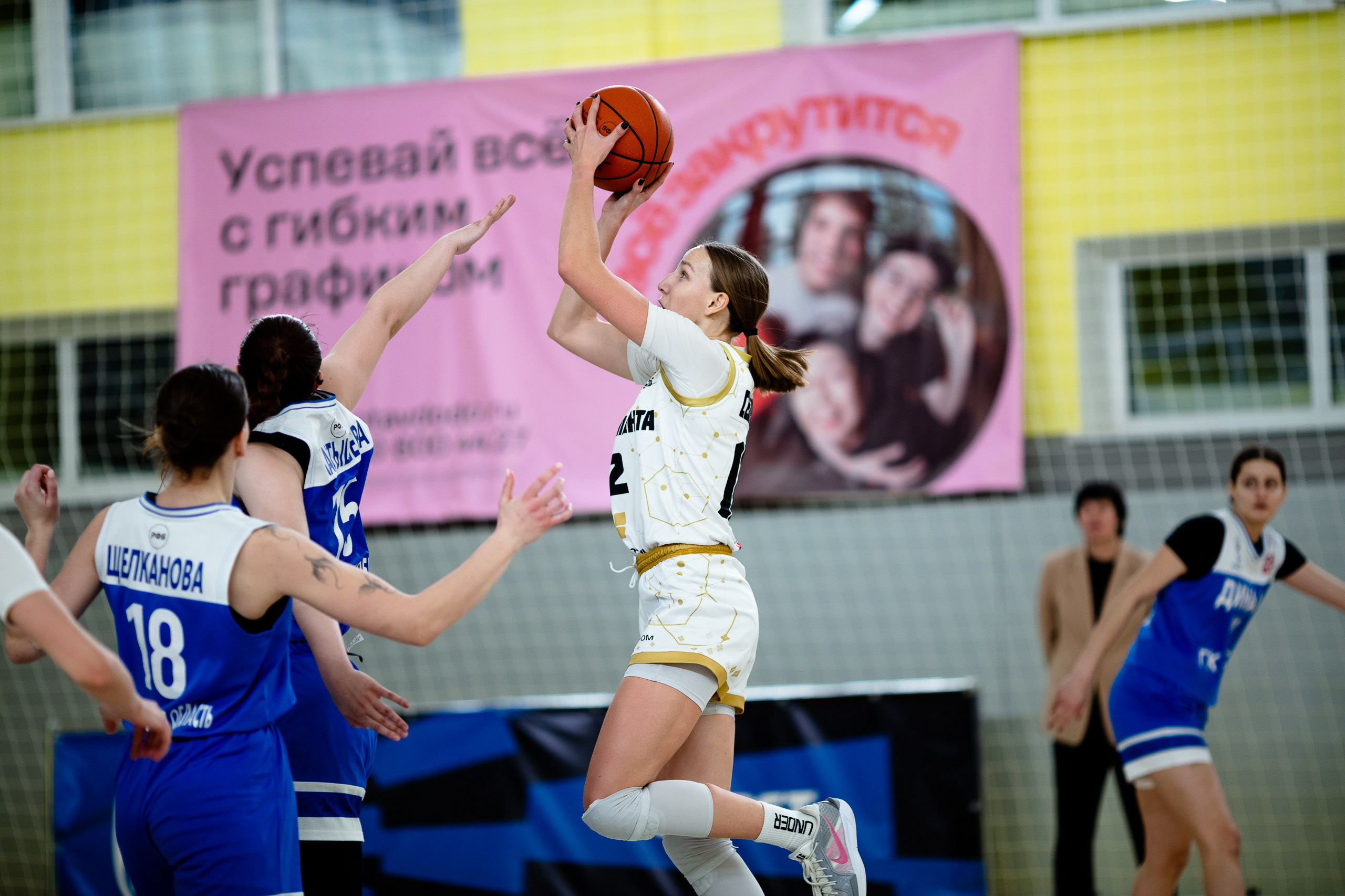 ЧГУ-Атланта — Динамо / 1 игра. Фотография