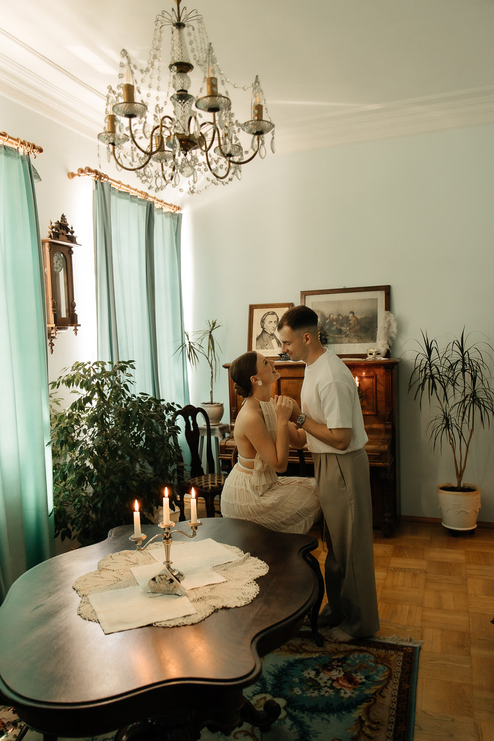 Свадьба в ретро-квартире. Свадебный и семейный фотограф Виолетта Сидельникова. Краснодар, Россия, Беларусь, Европа