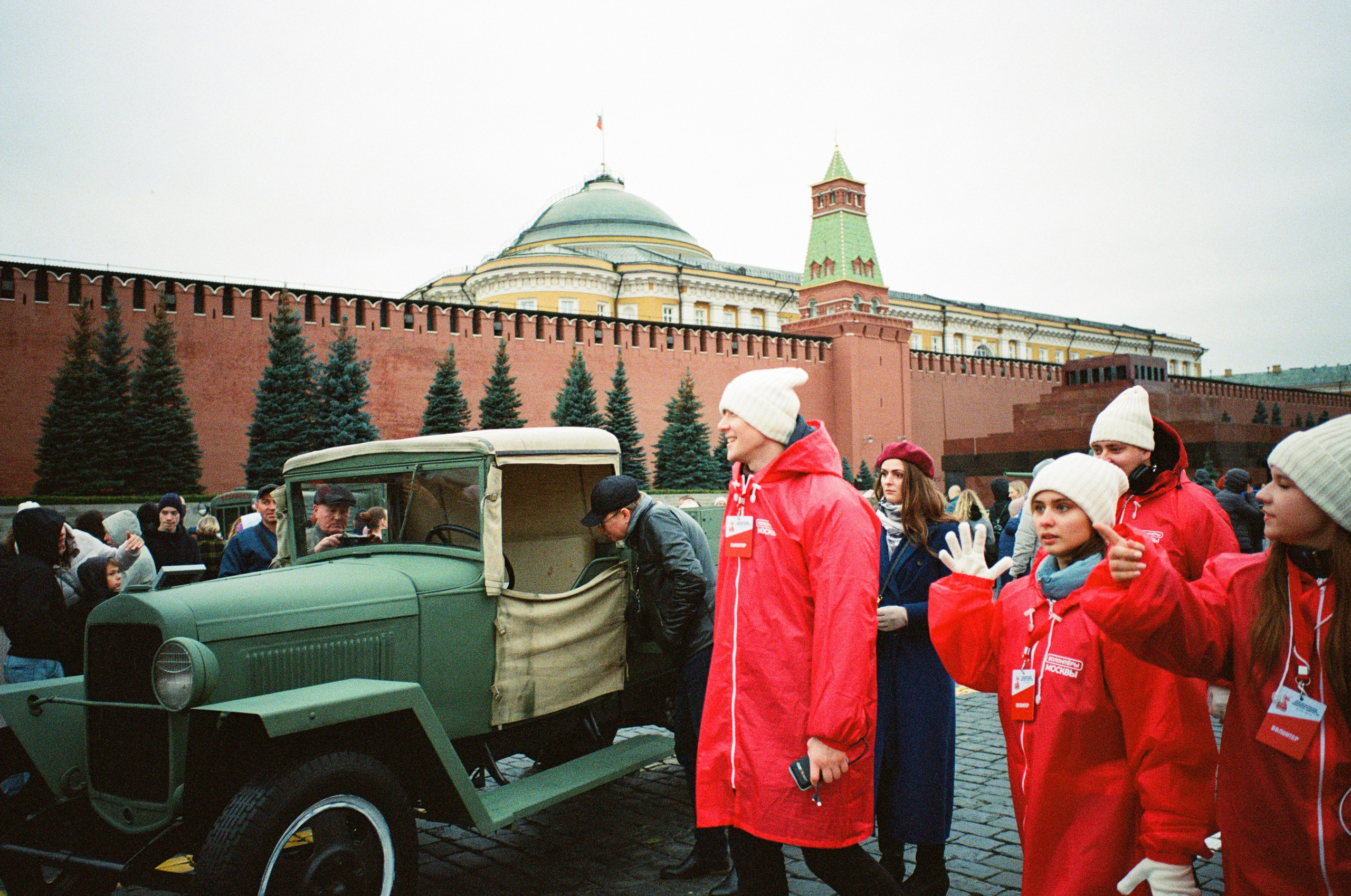 Выставка старых автомобилей на Красной Площади