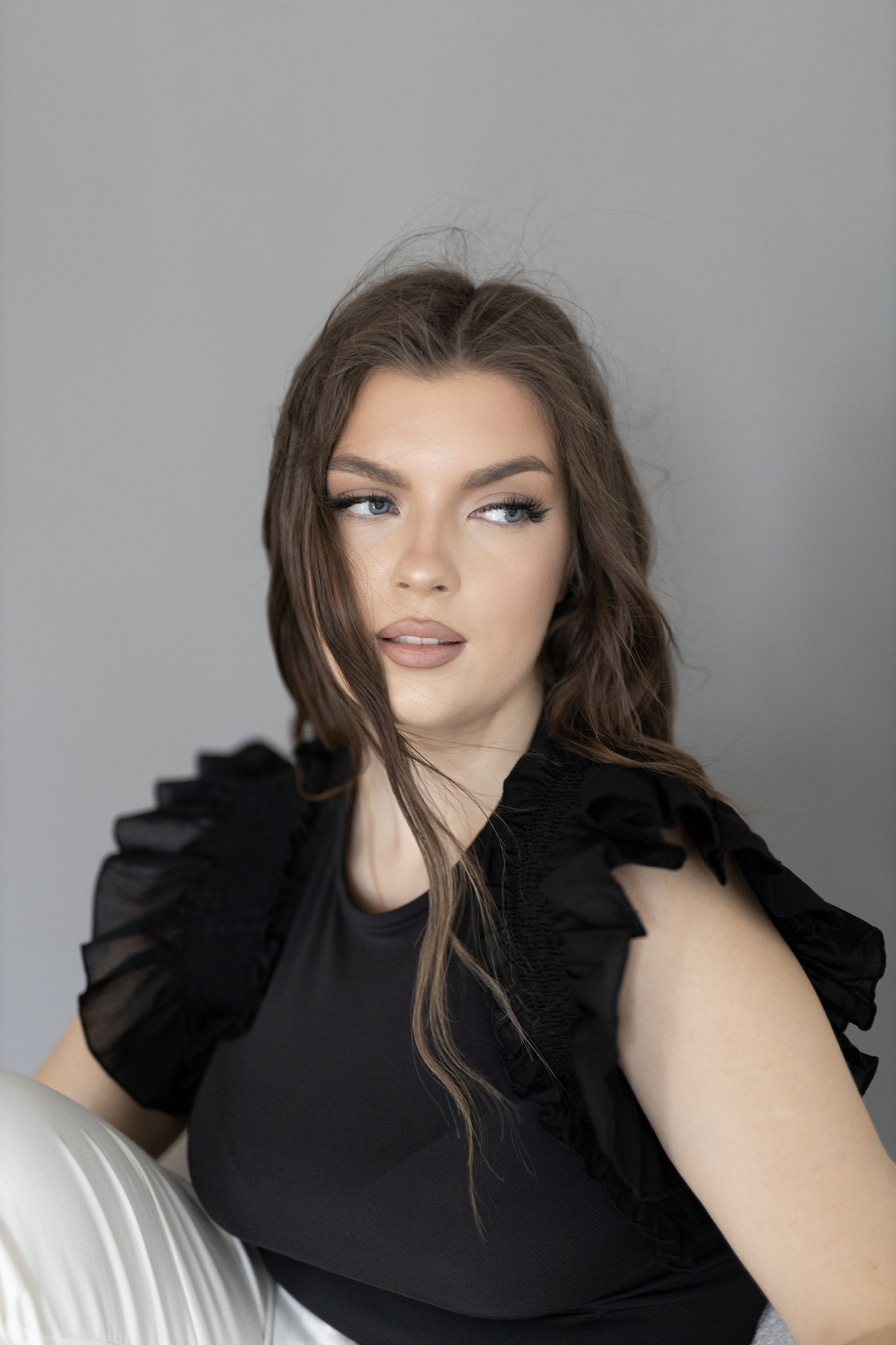 Яна. Главная