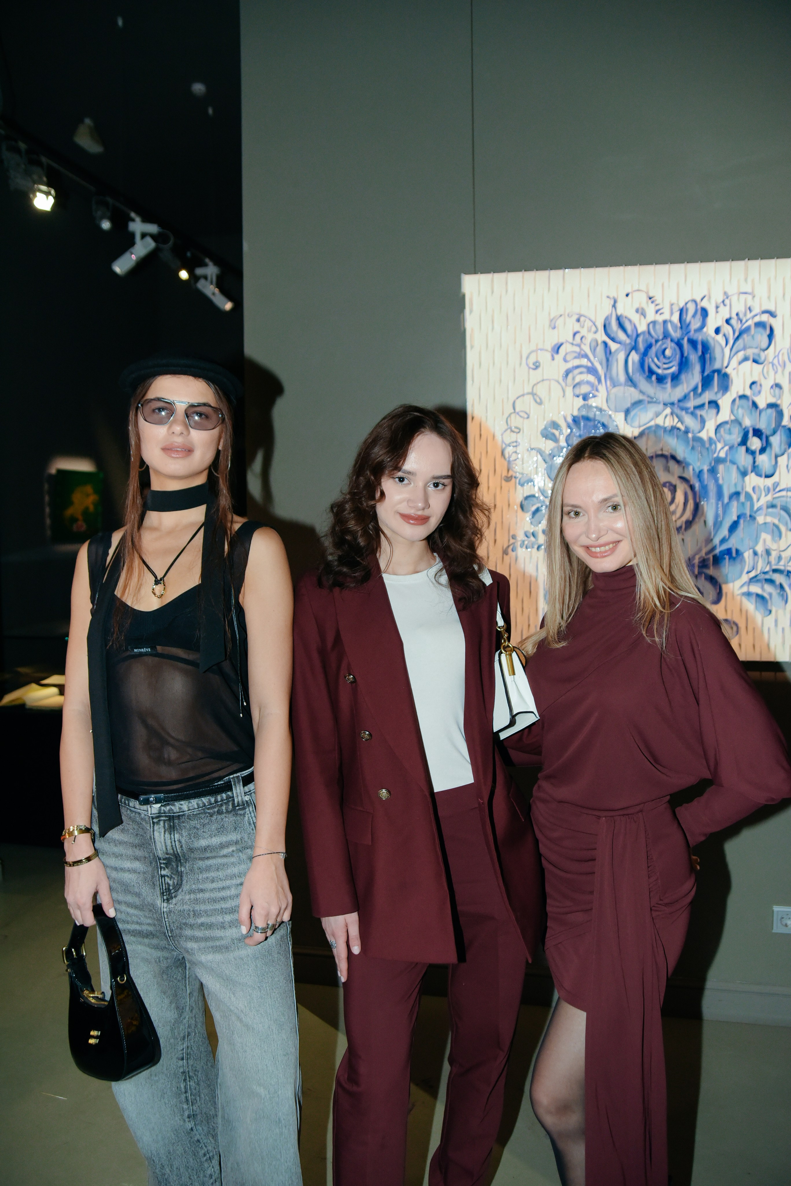 Марина Лизоркина СОКРОВИЩЕ НАЦИИ SNEG Gallery. Фотограф Лола Волна, город Москва