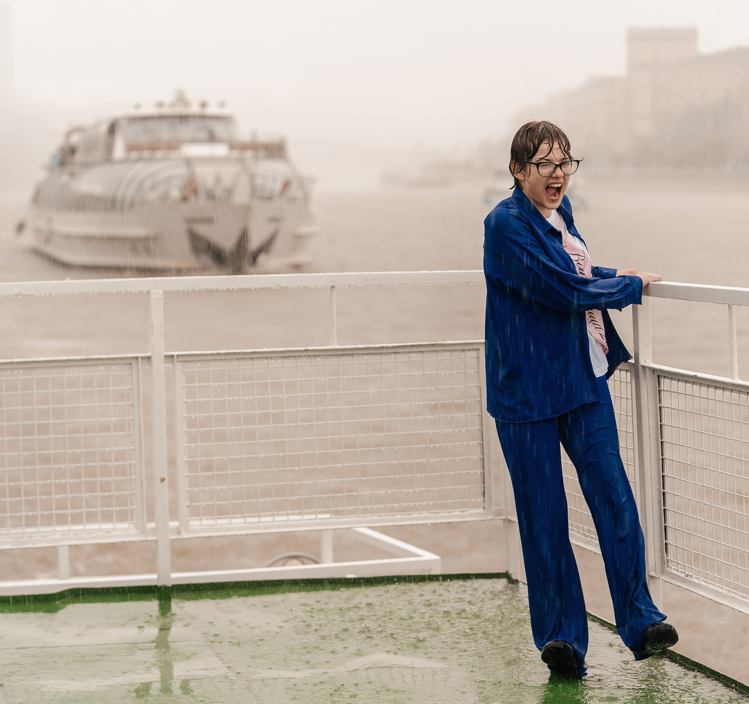 Теплоход 9 класс. Lokos.pro Ник Соколов Фото и Видео Москва/Ростов-на-Дону