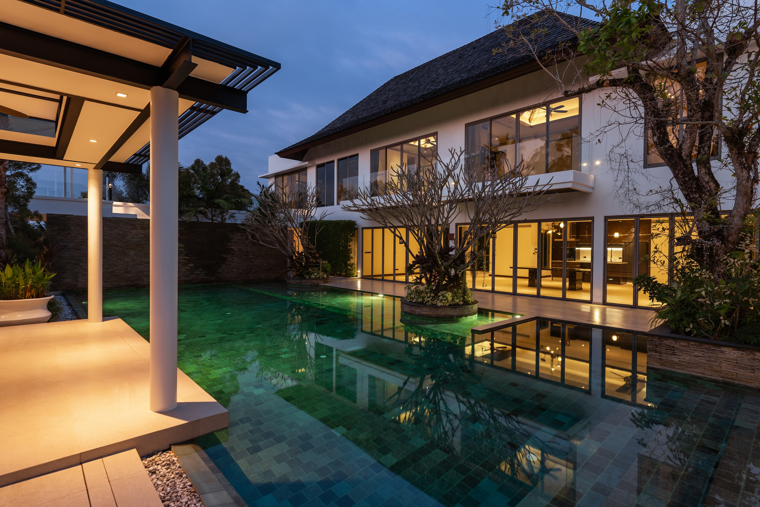 Interior real estate photography in Phuket — professional photos and videos. Yan Dolmatov — Photographer, Videographer, and Producer in Phuket