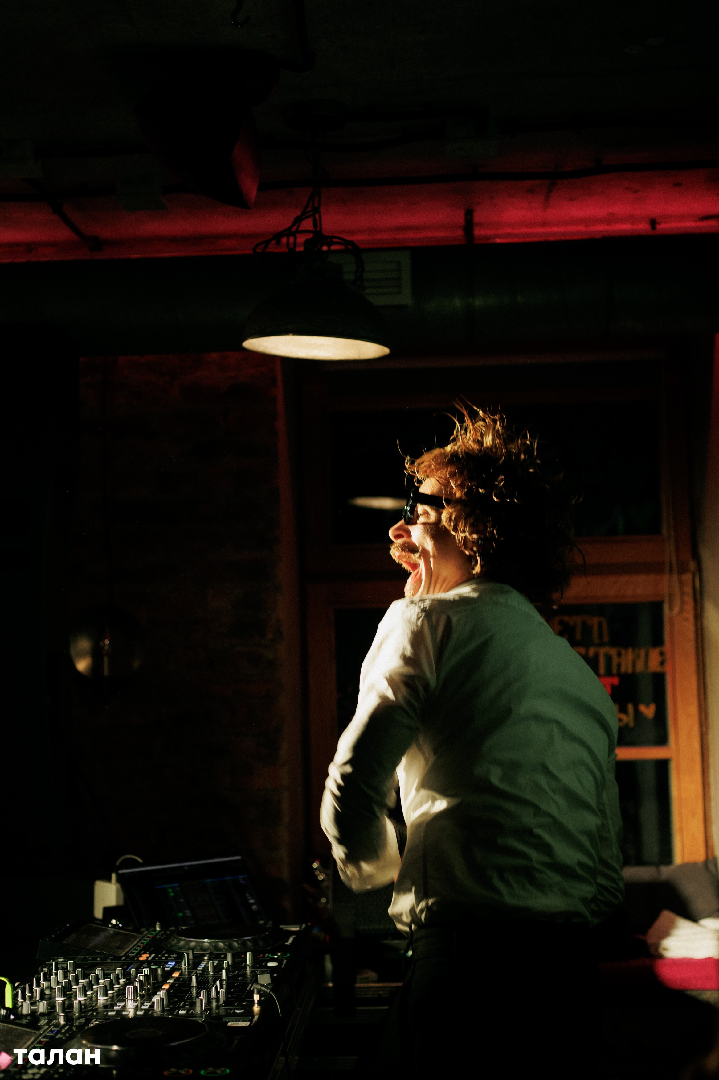 ВИНОТЕКА [бар+магаз] — BIRTHDAY PARTY. СВОИ. ФОТООТЧЕТЫ-СОБЫТИЯ-МЕСТА