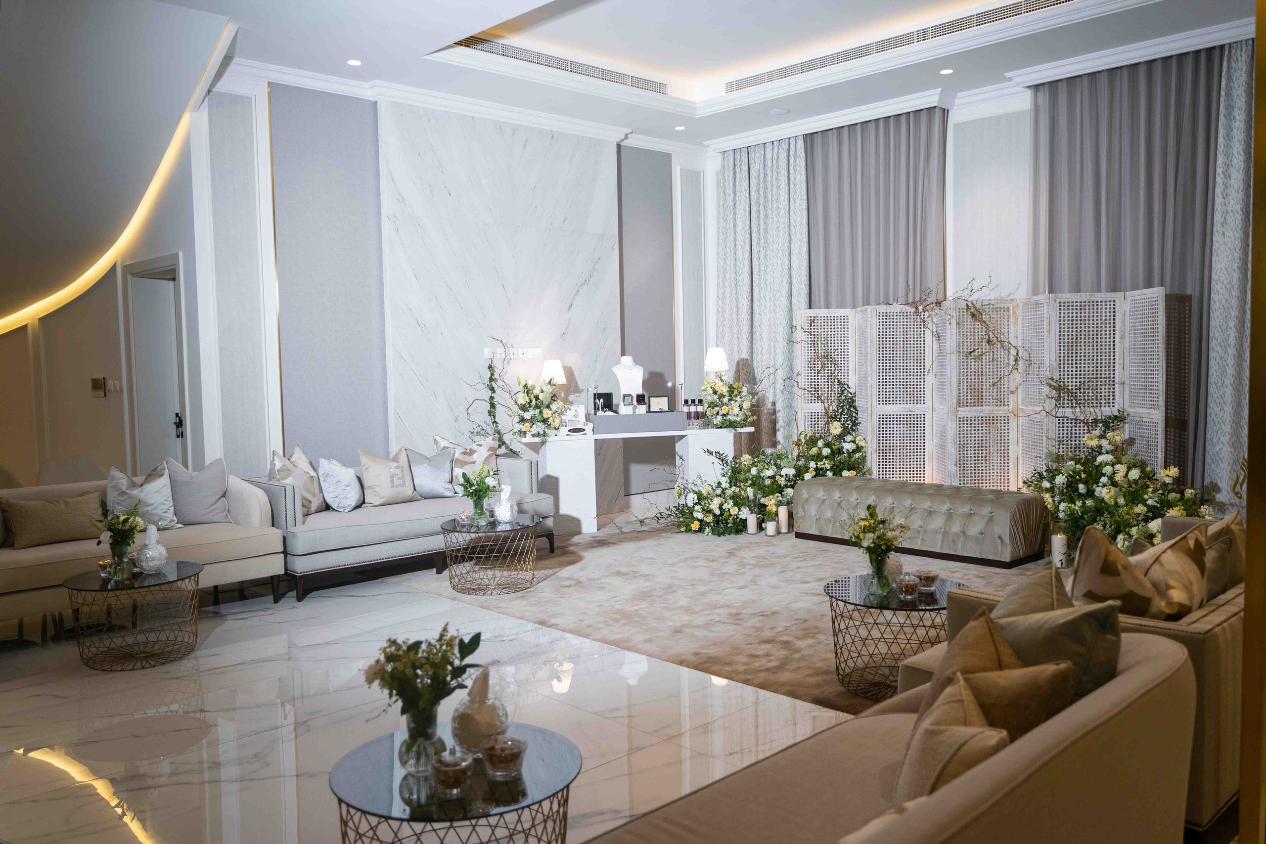 Арабская скромная помолвка дома (приватность на женские лица). Фотограф и видеограф в Москве и Абу Даби Мария Кулагина