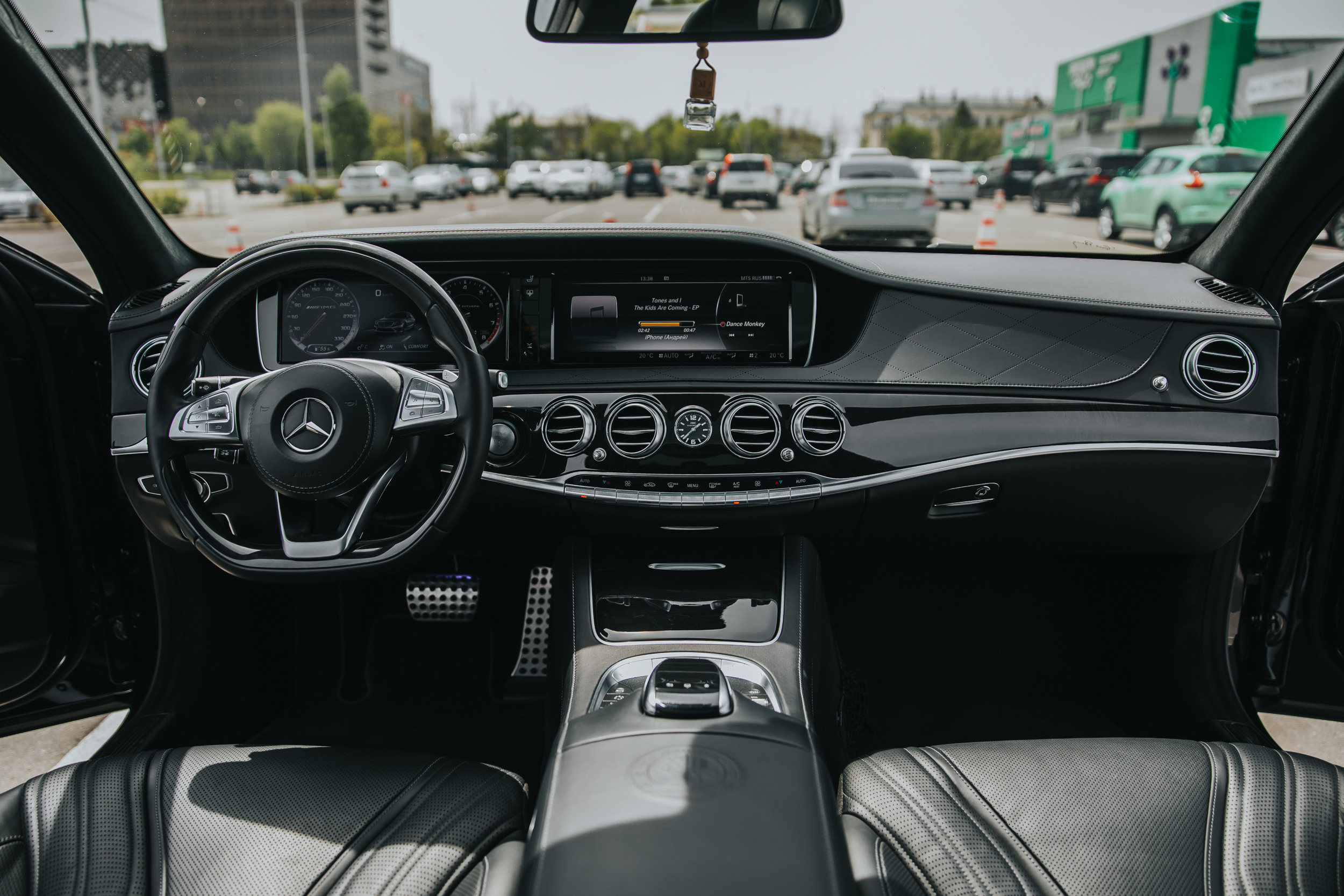 Mersedes Benz s63 AMG. Фотограф в на Пхукете Сергей Войлоков