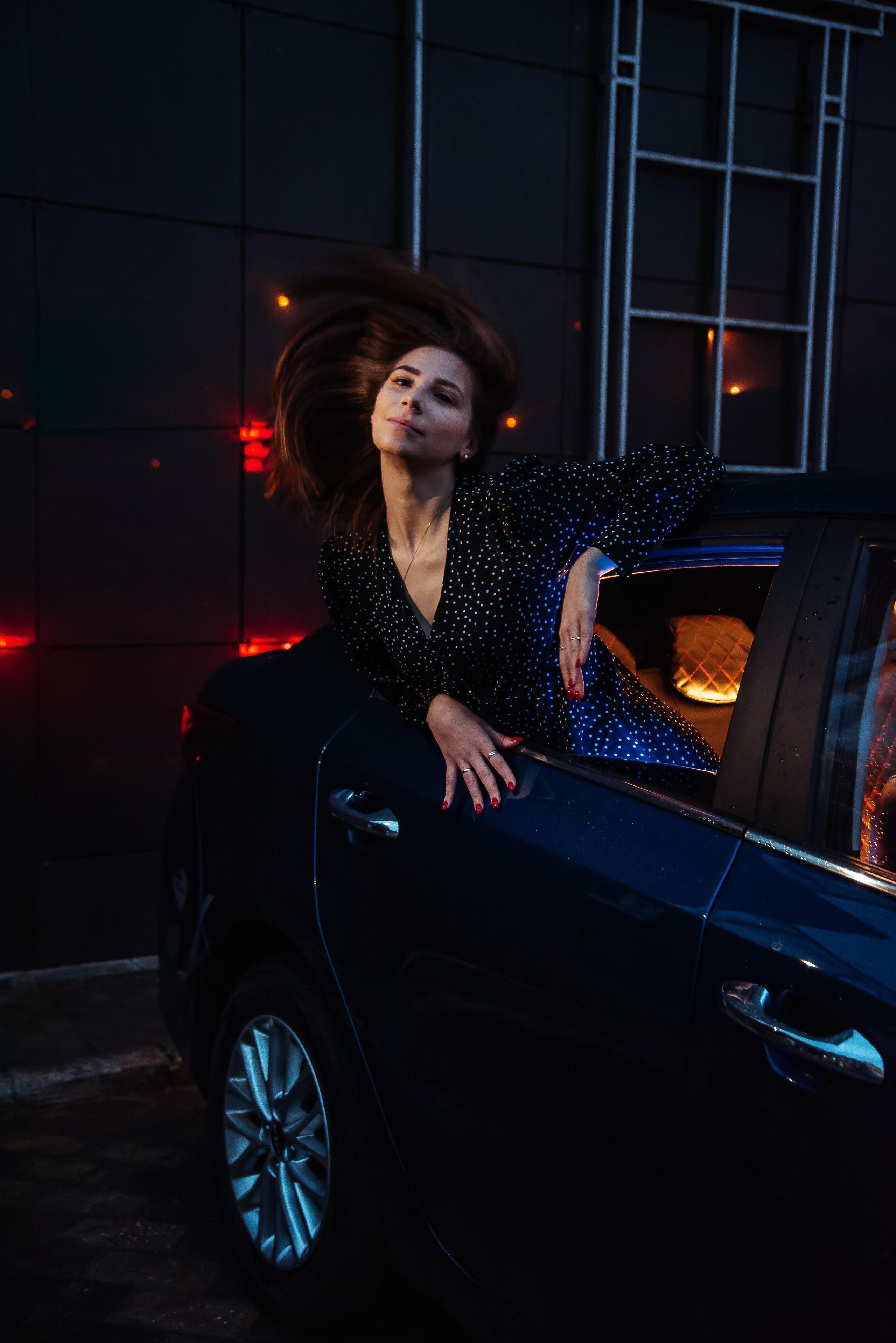 Фотосессия в машине. Свадебный и портретный фотограф lifestyle